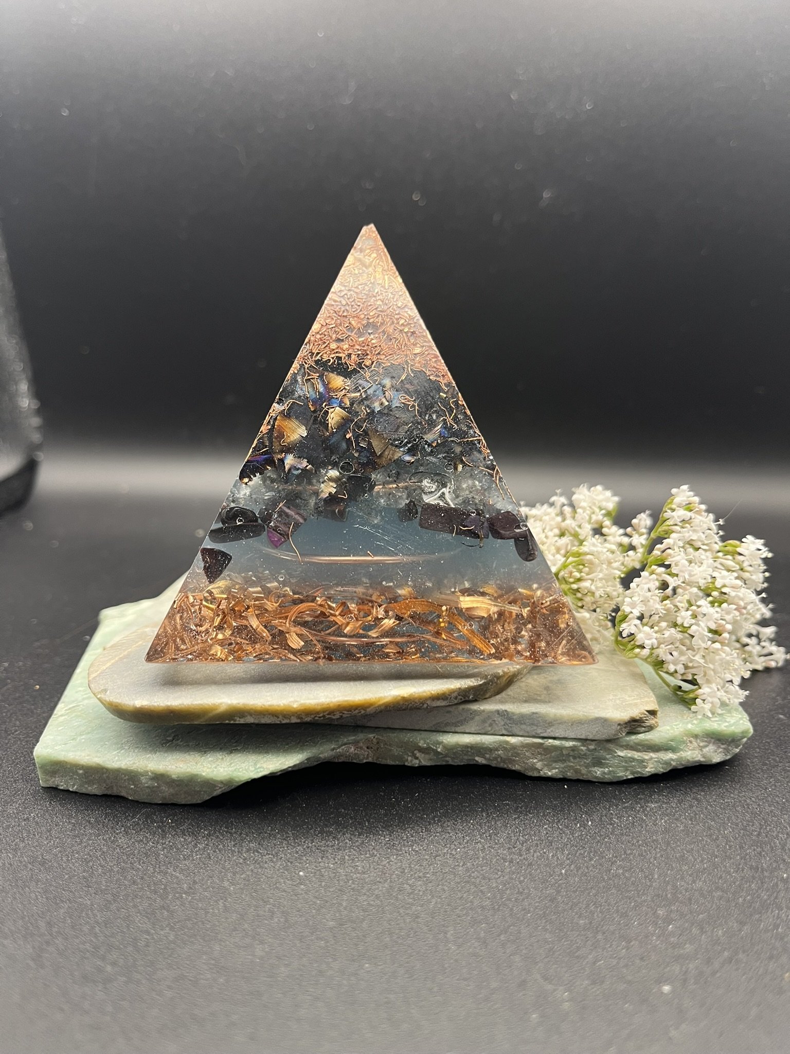 #11-8cm Orgonite Pyramid
