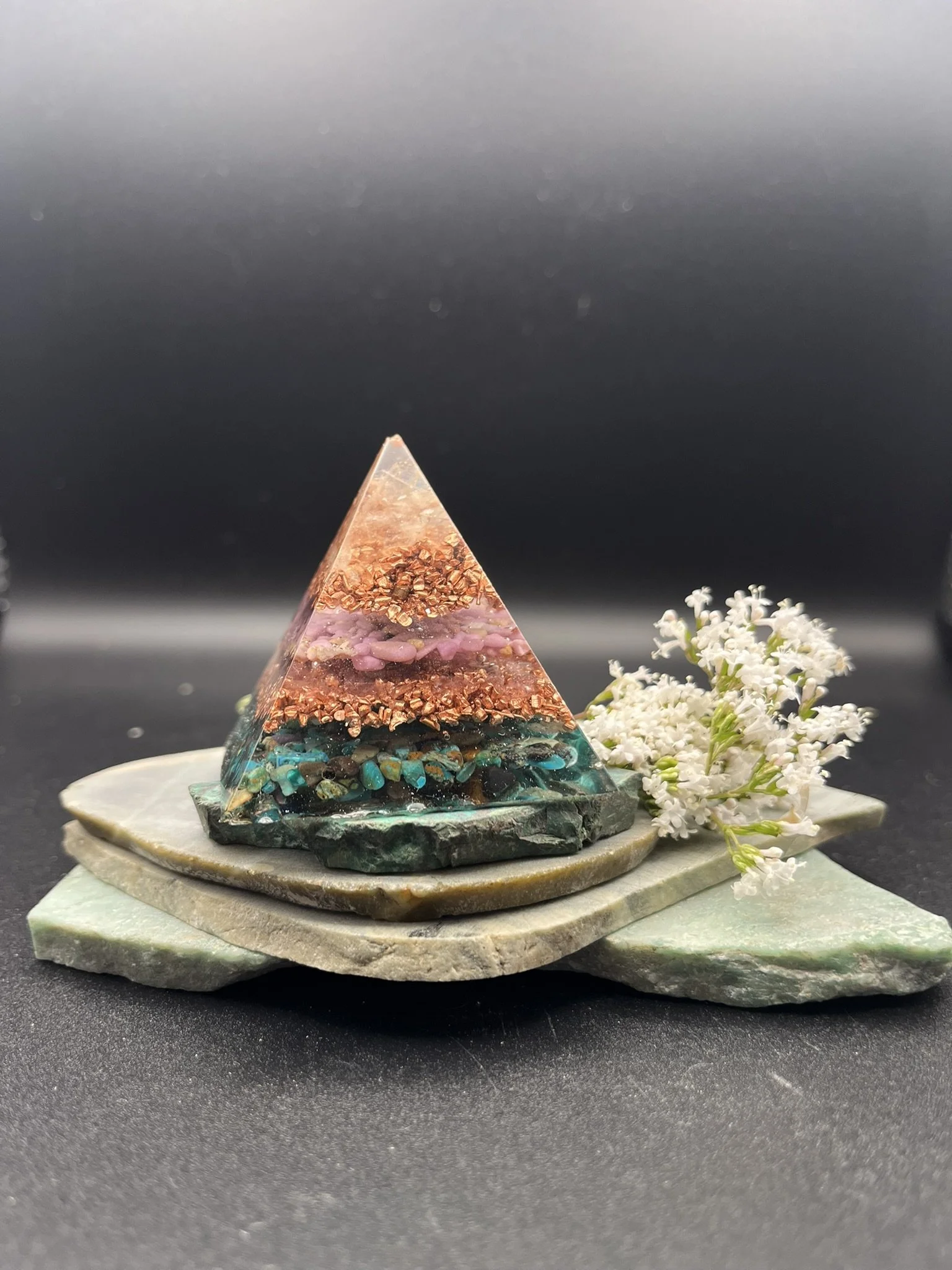 #27- 5 cm Orgonite Pyramid