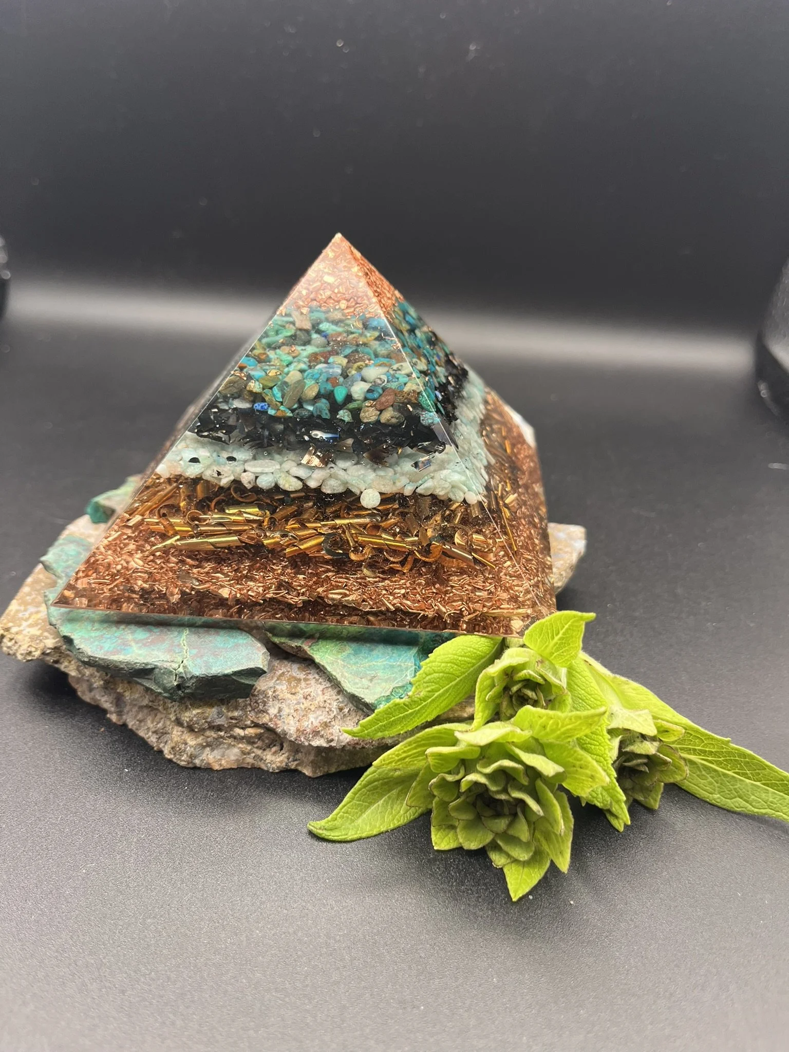 #32- 10 cm Orgonite Pyramid