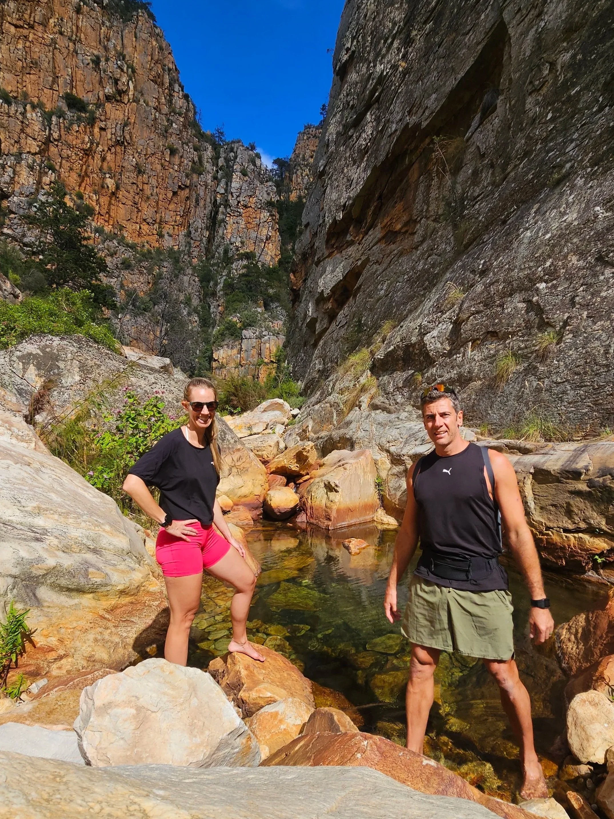 Gerhard Boshoff & Rebecca hiking Leopards Trail Baviaanskloof