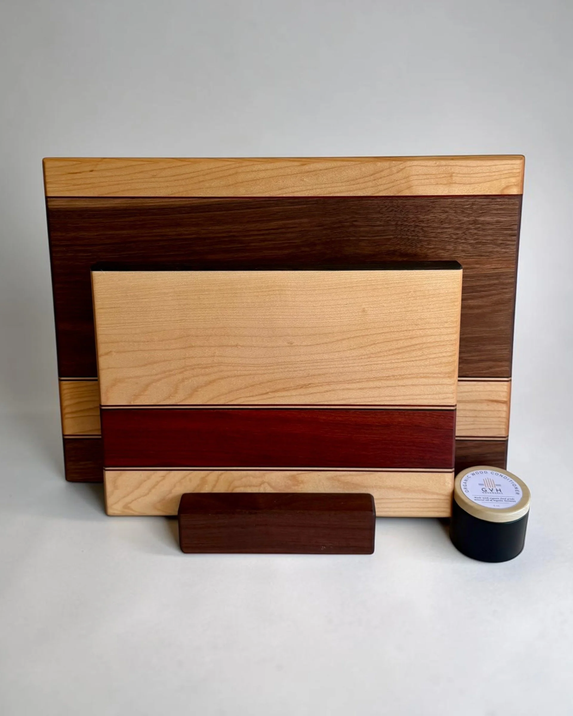 🪵 GIVEAWAY &mdash; Win a Custom Handcrafted Cutting Board Set($250 value) 🪵
This board set was made by hand. And I'm giving it away to help someone who deserves every bit of love we can send her way.
Ms. Stephanie is one of the most giving people i