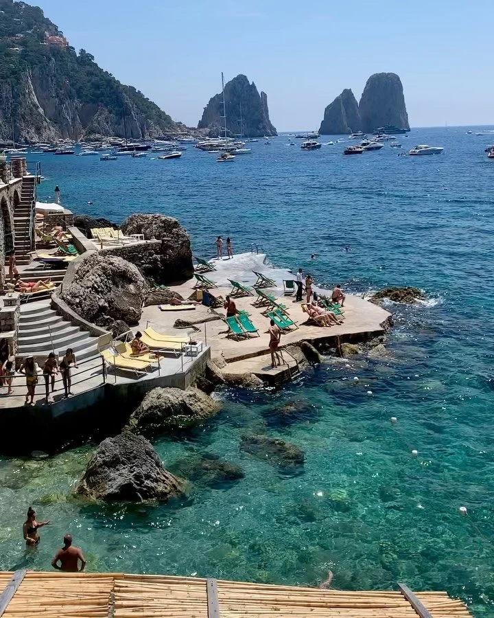 Travel in Italy like&hellip; 🍋💦☀️🇮🇹

Your trip to Italy could look like this too, if you let me plan and book it for you! You&rsquo;ll stay at the best luxury hotels and get the most exclusive private experiences.

You can book my services via th