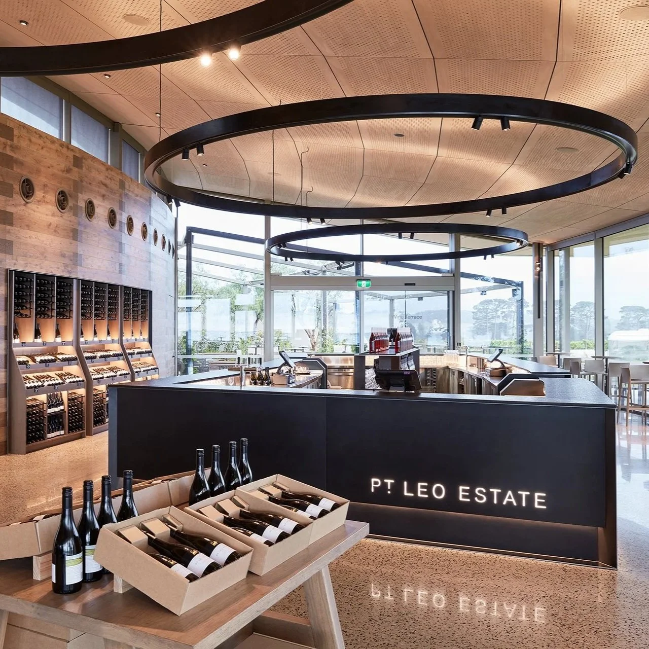Pt Leo Estate . Restaurant + Winery
