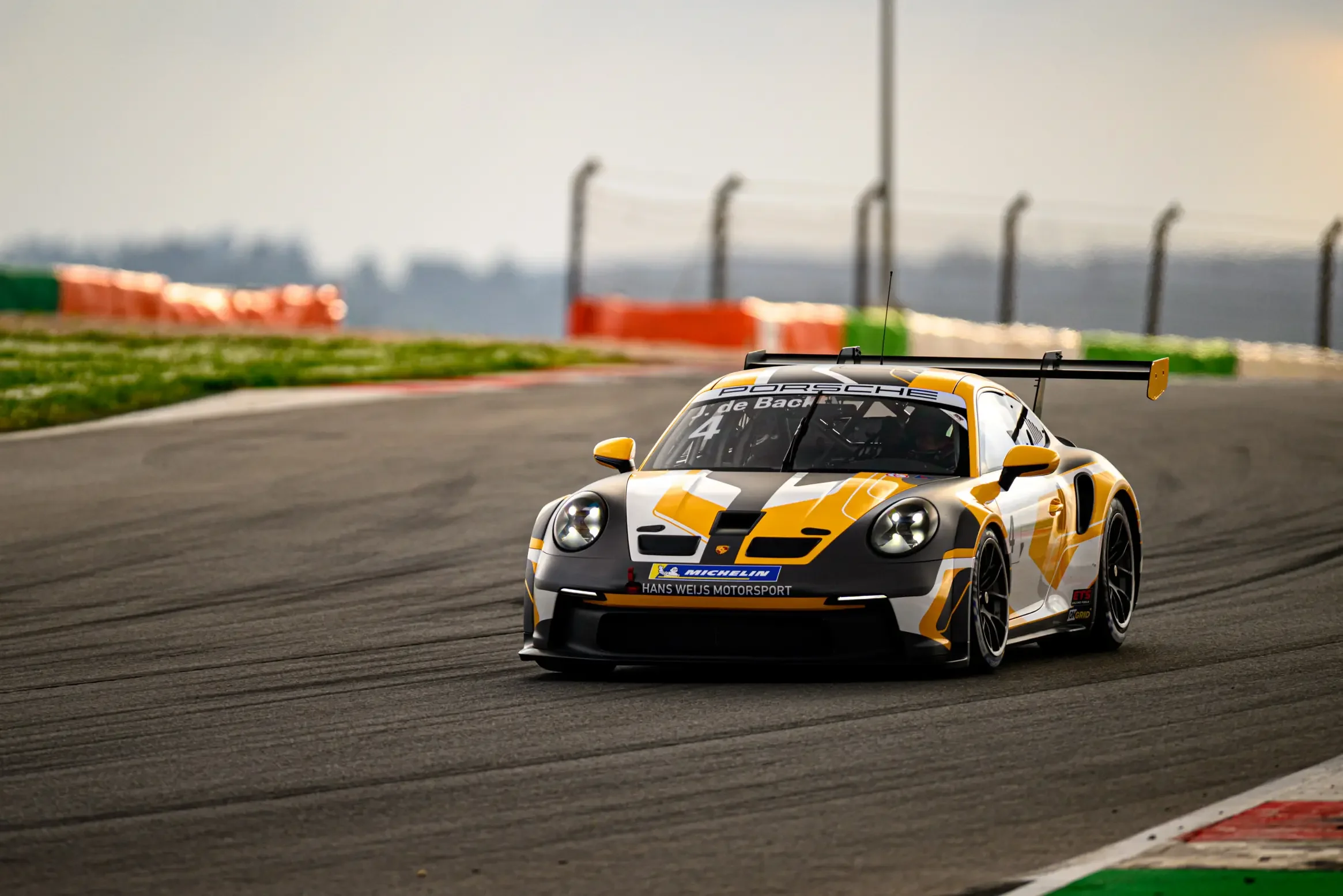 Jurriaan_De_Back_Porsche_992_IMAGO_2.webp