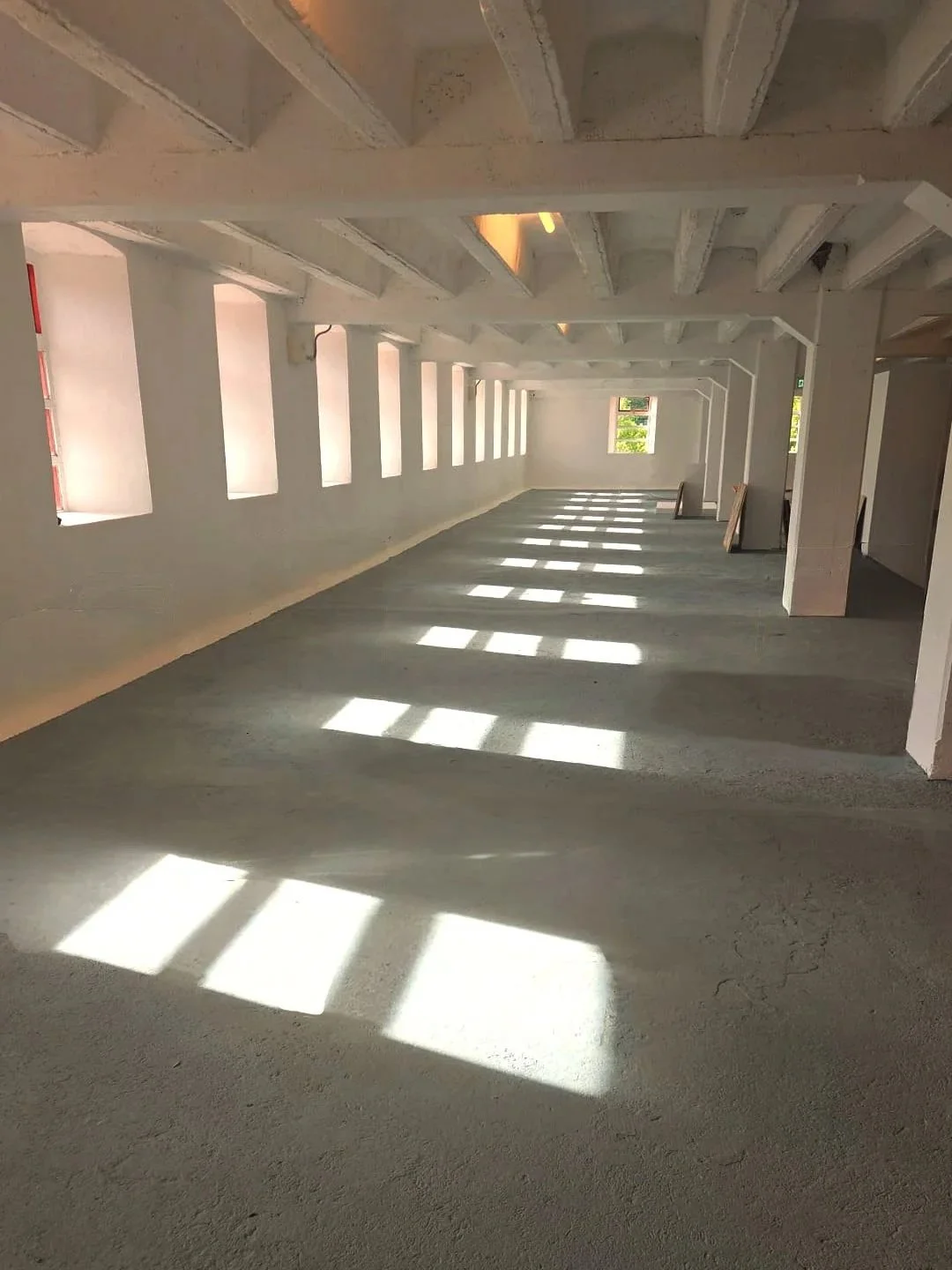 inside+dimmed.jpg