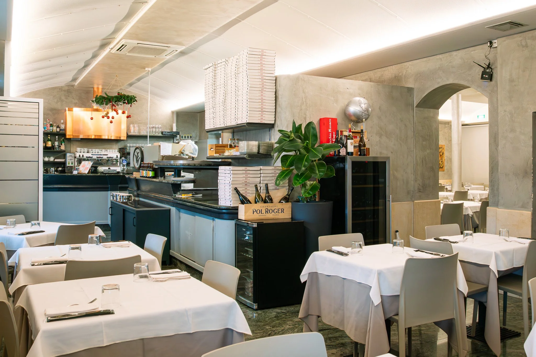 RONDINELLE_locale6.jpg