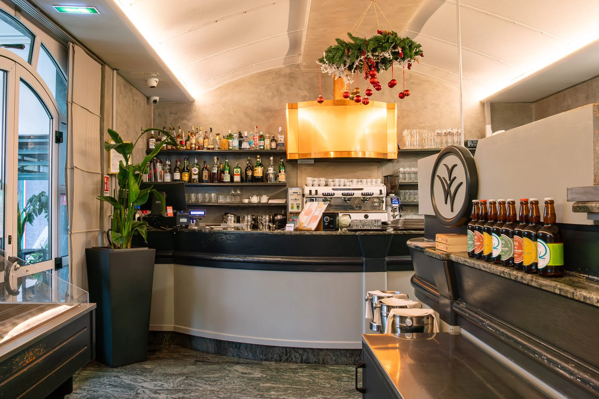 RONDINELLE_locale8.jpg