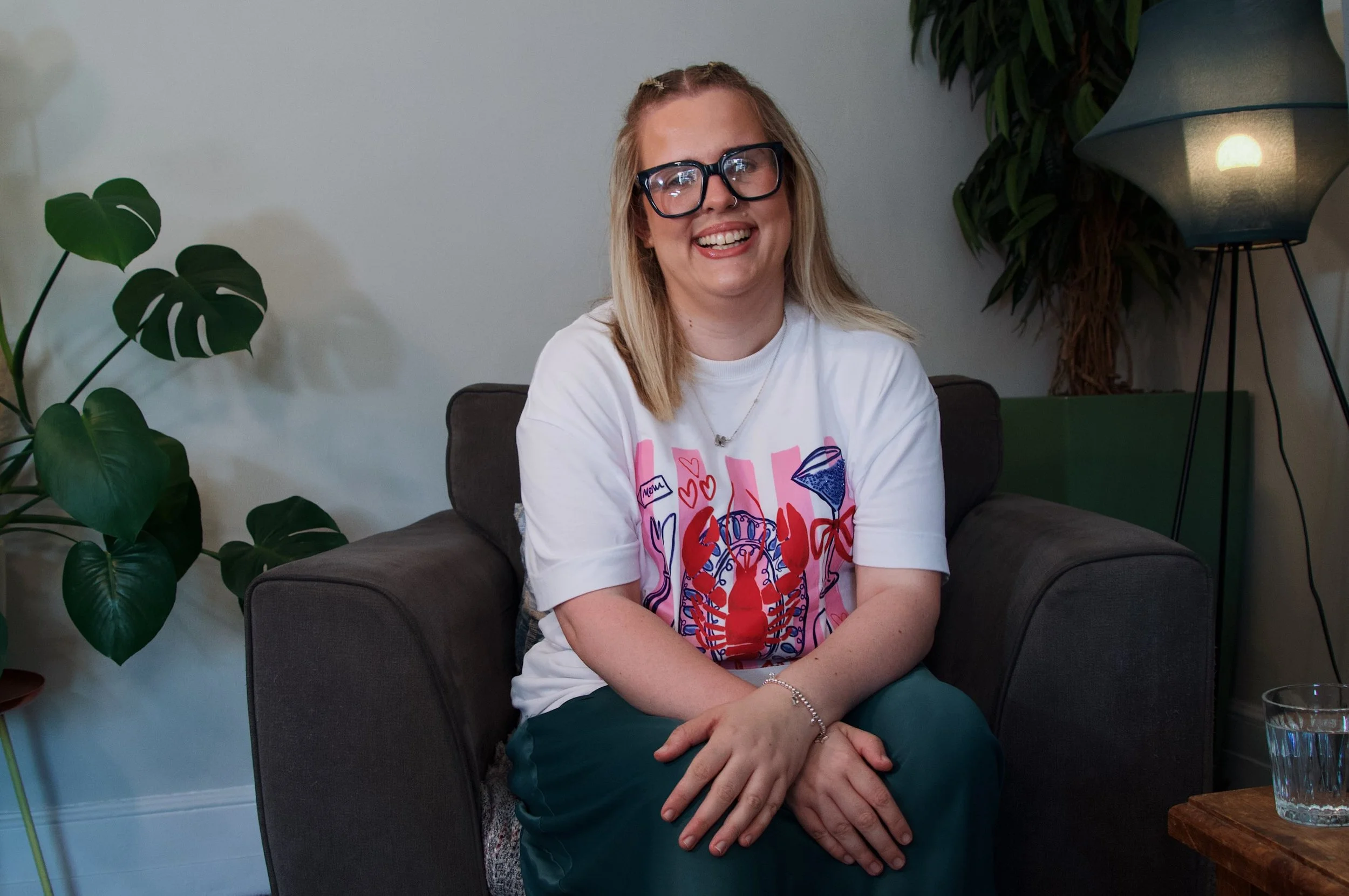 A few moments from my recent photoshoot with @andrepcreative ✨

One of the things that&rsquo;s most important to me is showing that counselling isn&rsquo;t all doom and gloom. It can be a space for growth, reflection, healing, and reconnecting with y