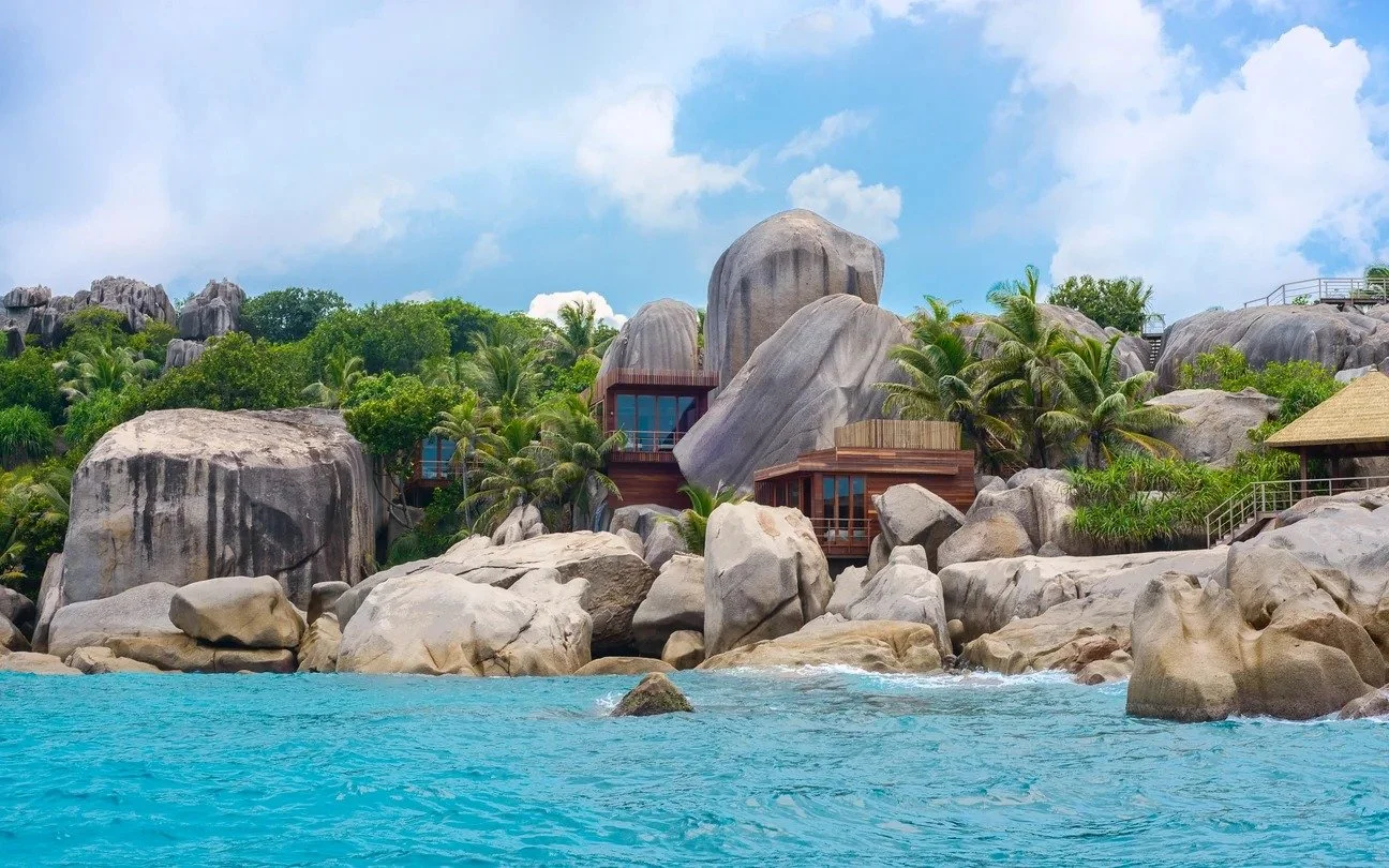 imgi_75_Six_Senses_Spa_from_sea.jpg