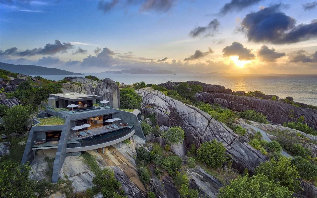 imgi_105_1_Ocean_Sounds-Four-Bedroom_Residence_Exterior_view.jpg