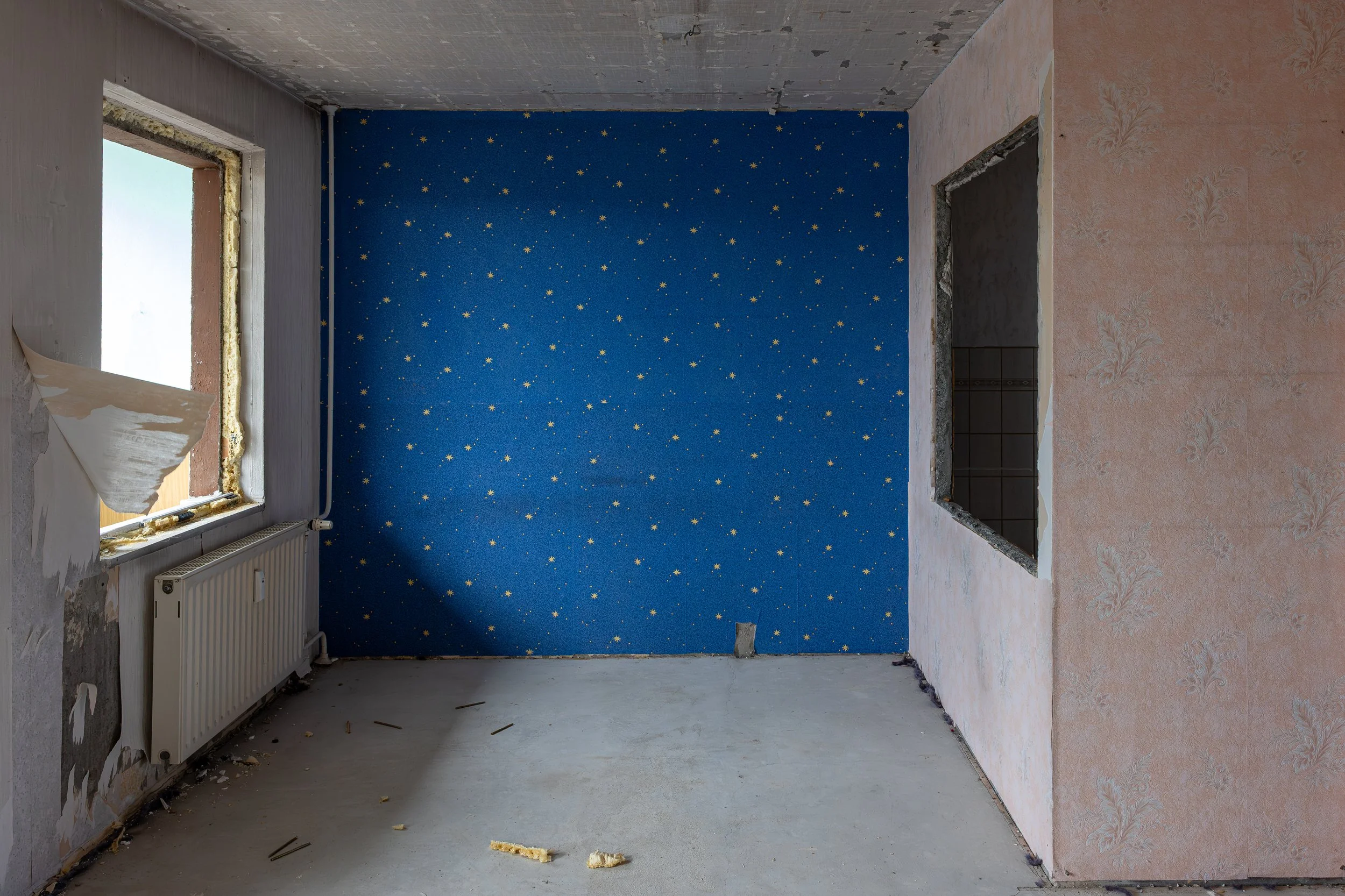 Plattenbau Lounge Interior 9.jpg