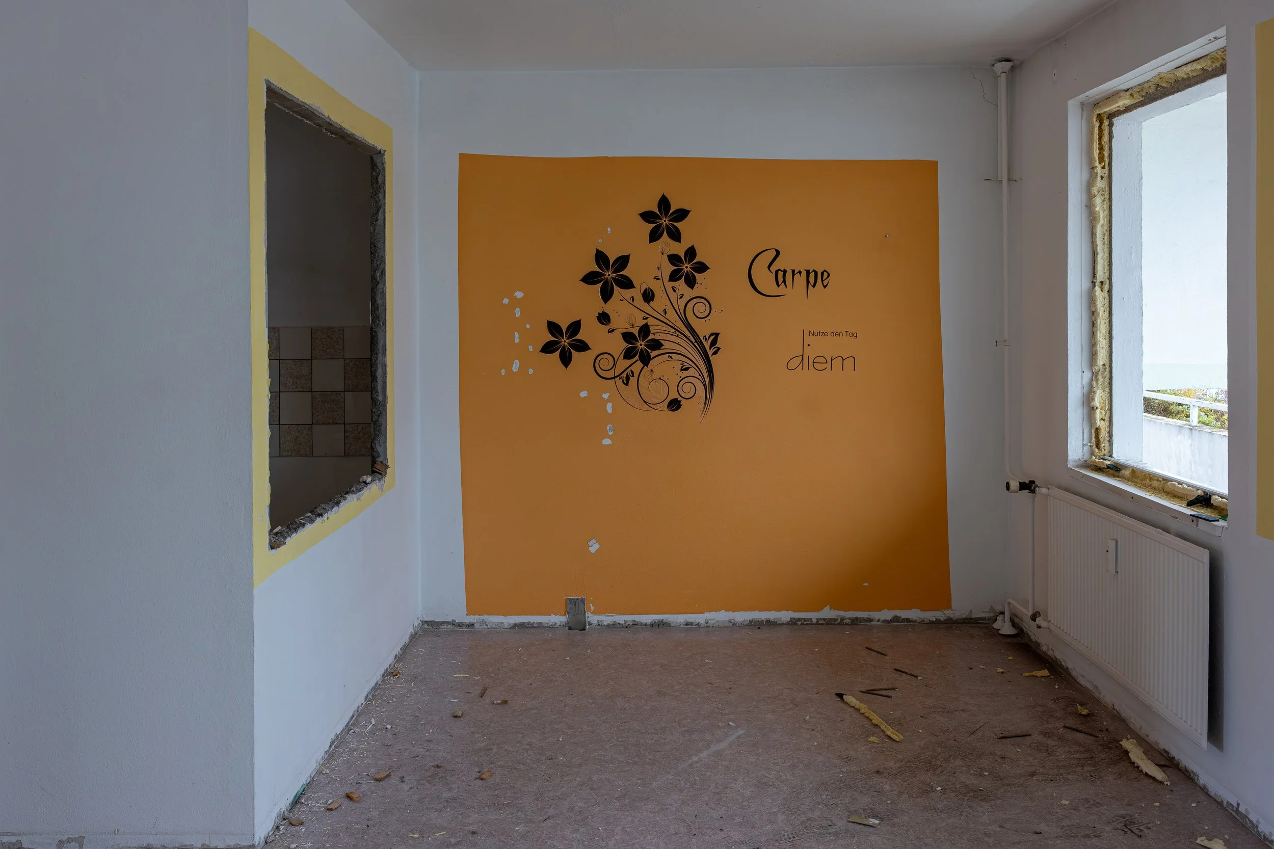 Plattenbau Lounge Interior 10.jpg