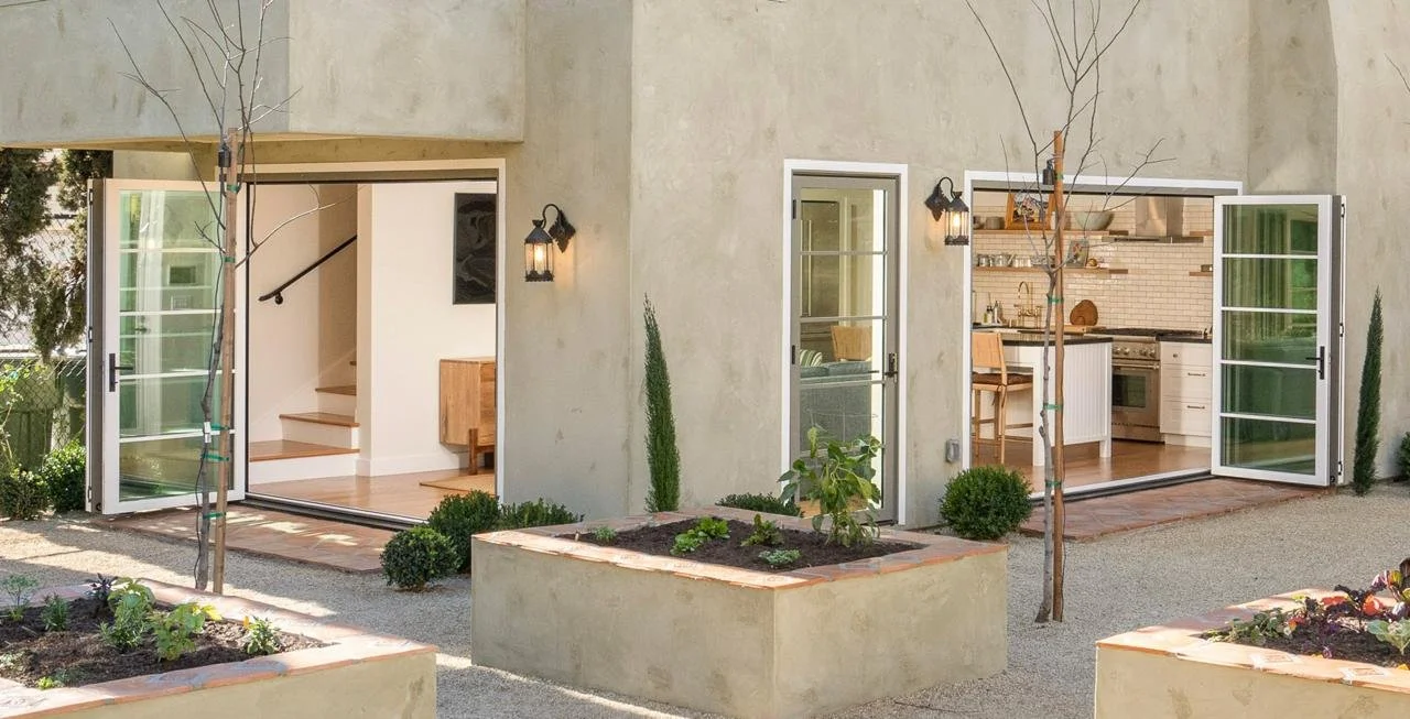 Architectural bi-fold doors for indoor outdoor living