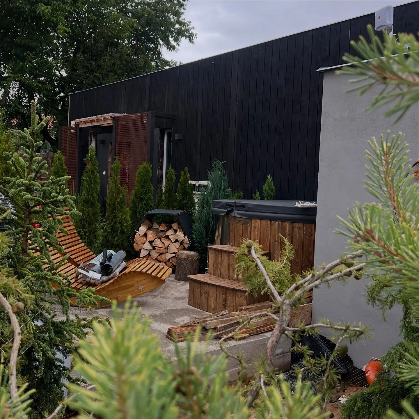 Progress prac&iacute; na gar&aacute;ži🥳🥳
#gardenresidence 

Tě&scaron;&iacute;te se na v&yacute;sledek ?