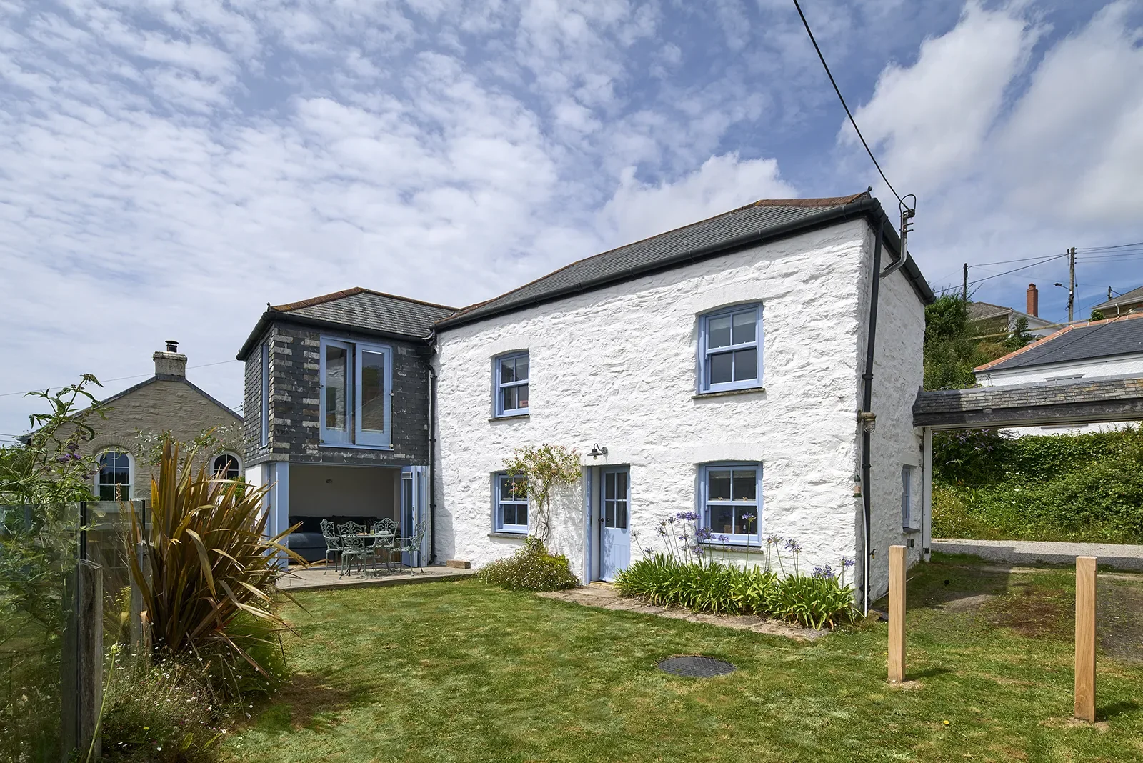 quay-cottage-devoran-01.webp