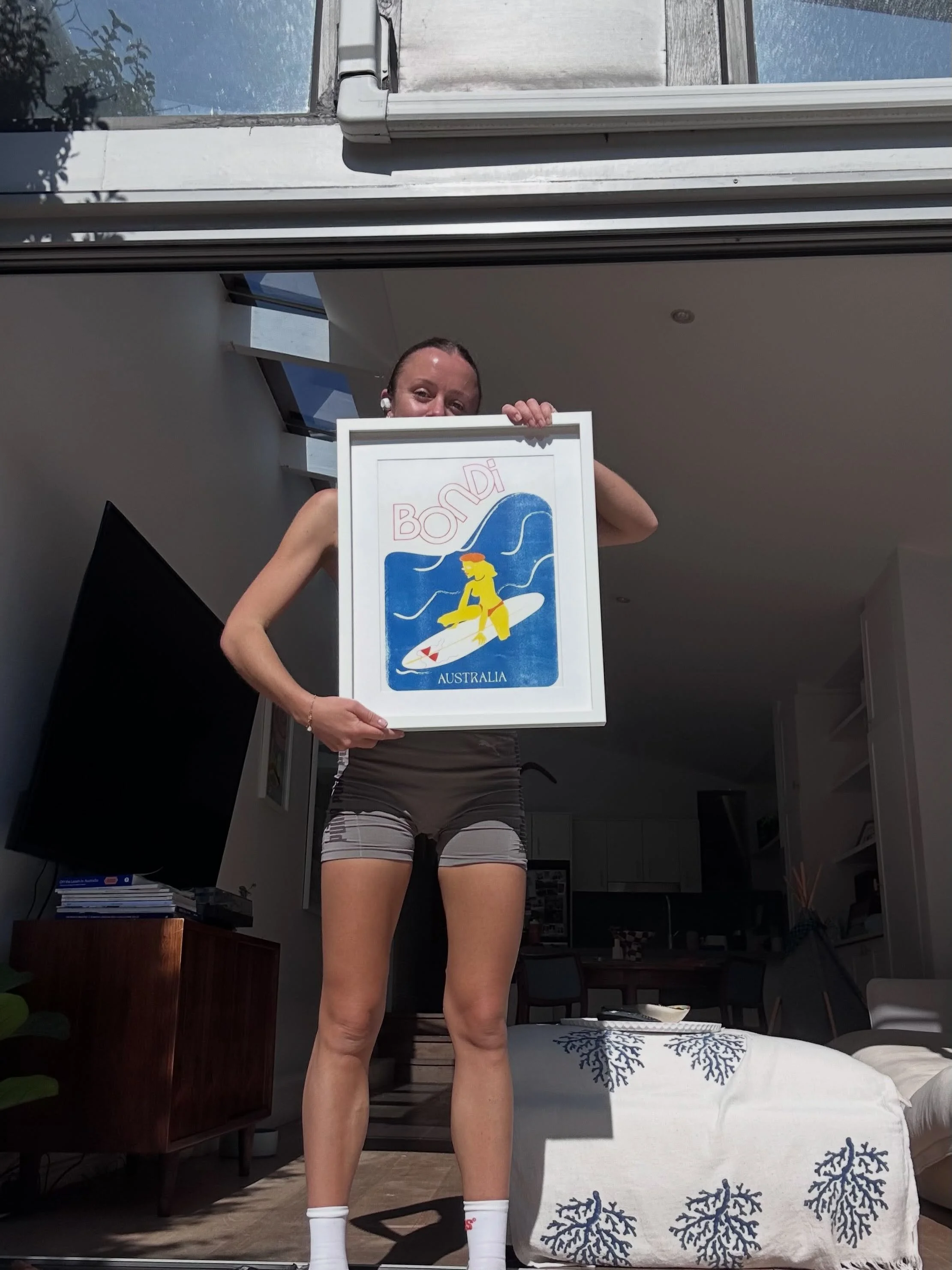 @becauseofmarketing shared an article this am about Illustrators + I wanted to share a cheeky piece from last summer 👙 A French lady soaking up the beaches of Bondi could be one interpretation but if you follow my prints, you&rsquo;ll realise it&rsq