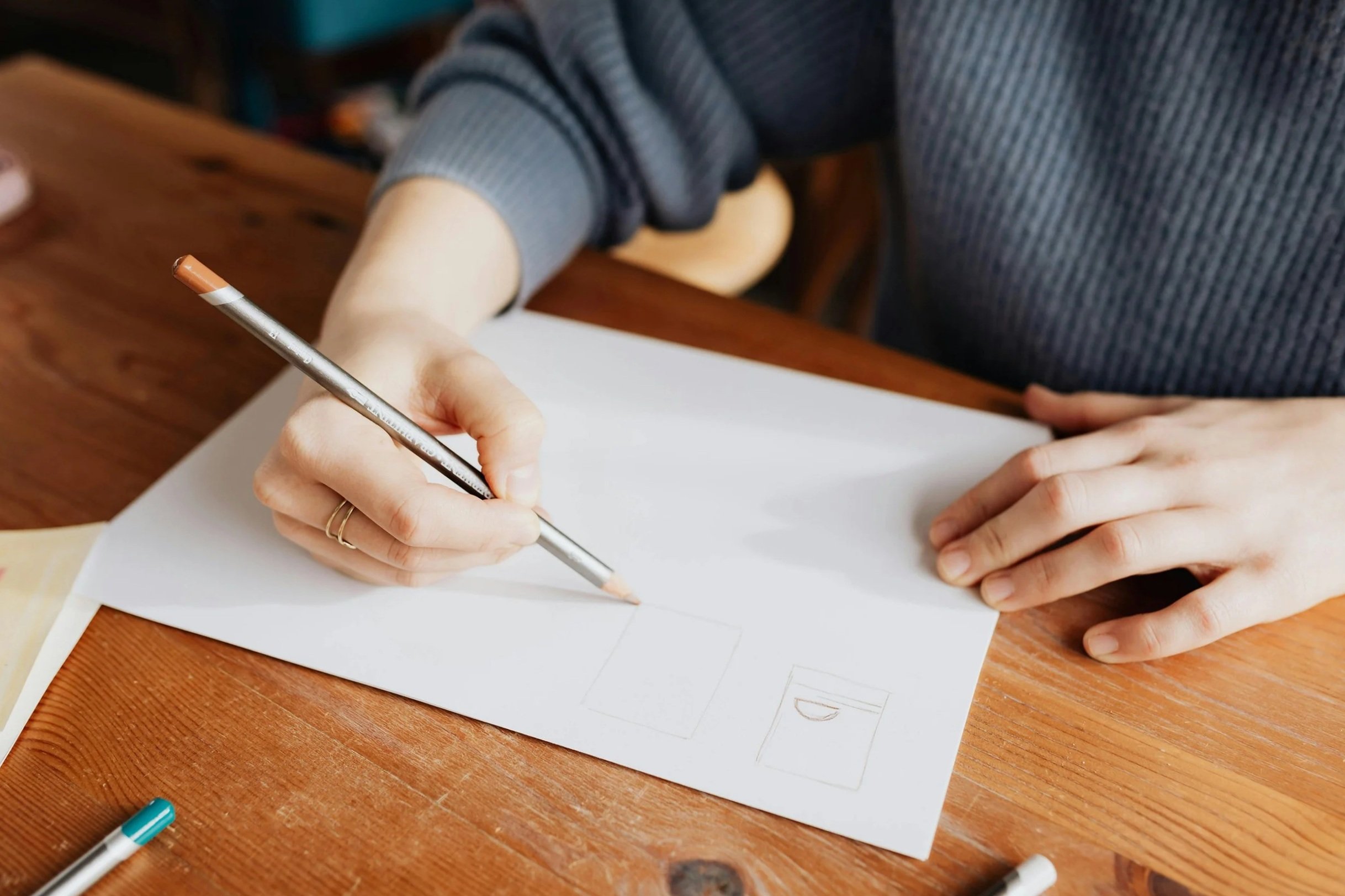 Graphic Design Subscription vs Freelancer: Which Is Right for Your Business?