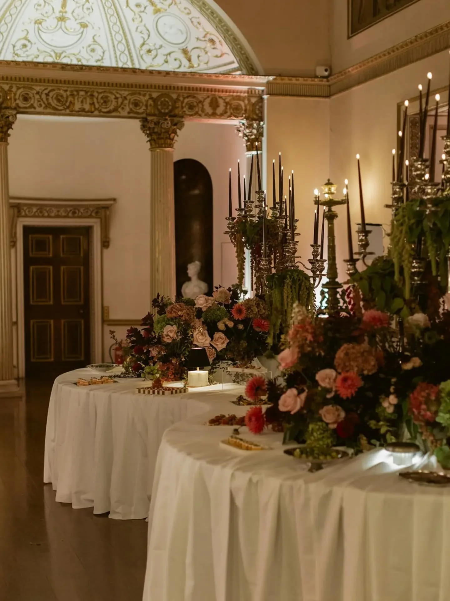 An evening at the majestic Syon Park amongst industry friends, old and new. 

With huge thanks to the wonderful team @syonparkestate  for hosting an inspiring showcase and to all our fellow suppliers for making it an unforgettable night! 

🏛️ @syonp