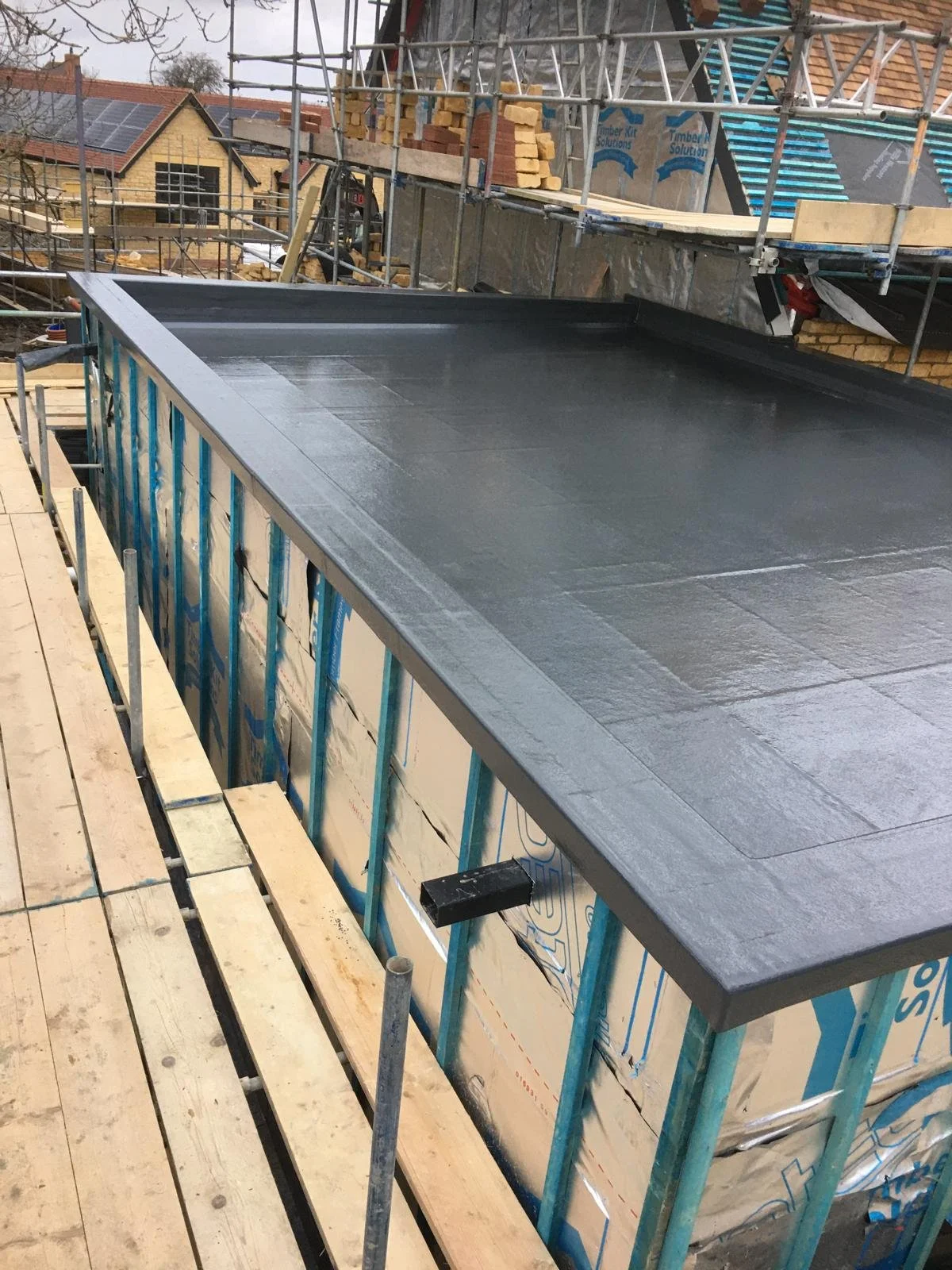 fibreglass-flat-roof-new-build-malvern-19.jpeg