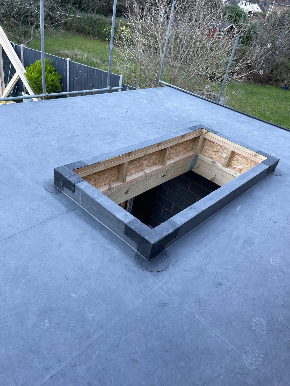epdm-rubber-flat-roof-rooflight-malvern-42.jpeg