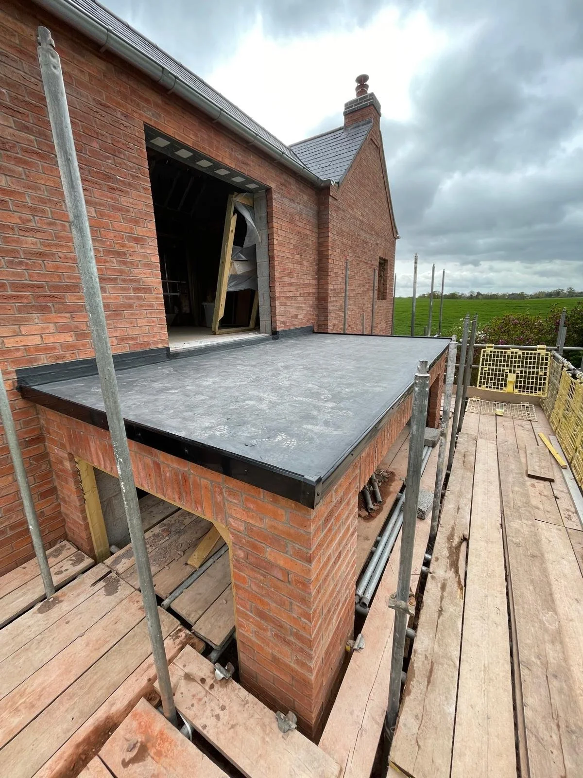 epdm-rubber-flat-roof-extension-new-build-herefordshire-85.jpeg