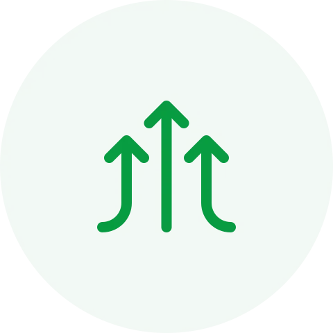 Groene cirkel met drie omhoog gerichte pijlen.
