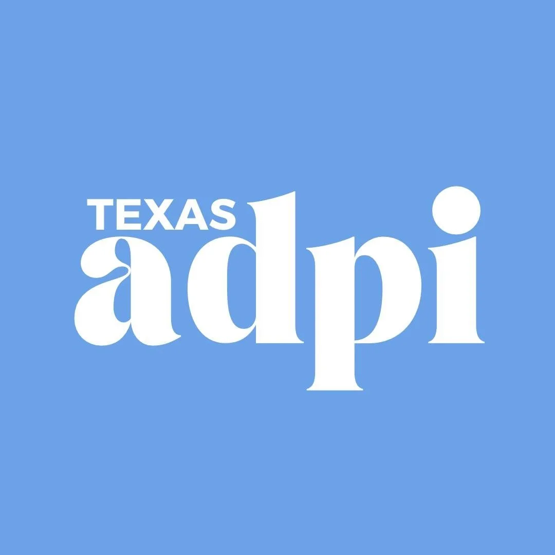 Maggie Visits Alpha Delta Pi Sorority at University of Texas
