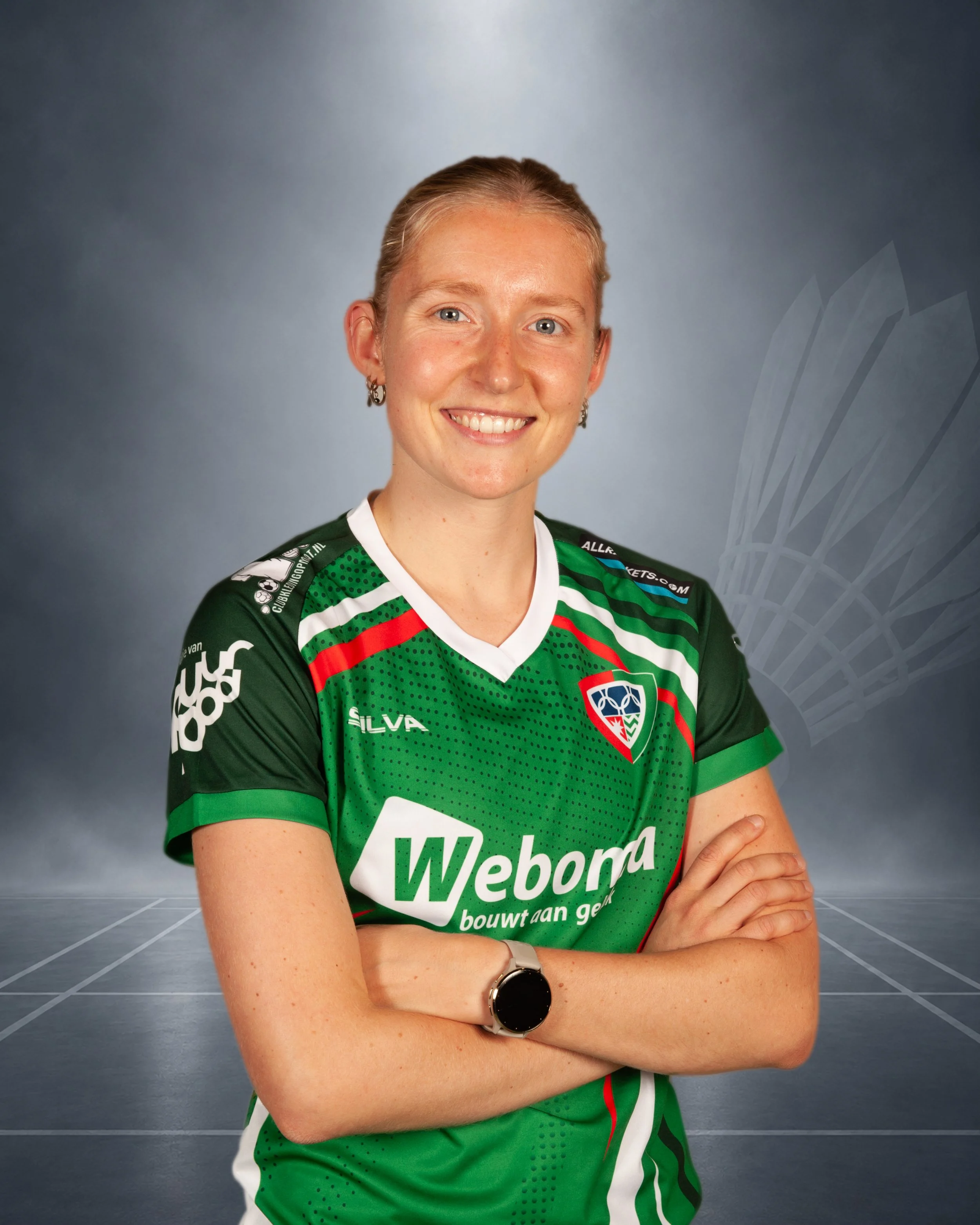 Badmintonner Veda Diemel in haar Velo clubshirt