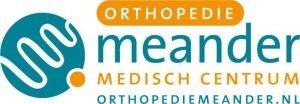 Logo van Orthopedie Meander Medisch Centrum met de tekst, een blauw cirkel met witte lijnen en oranje accenten.