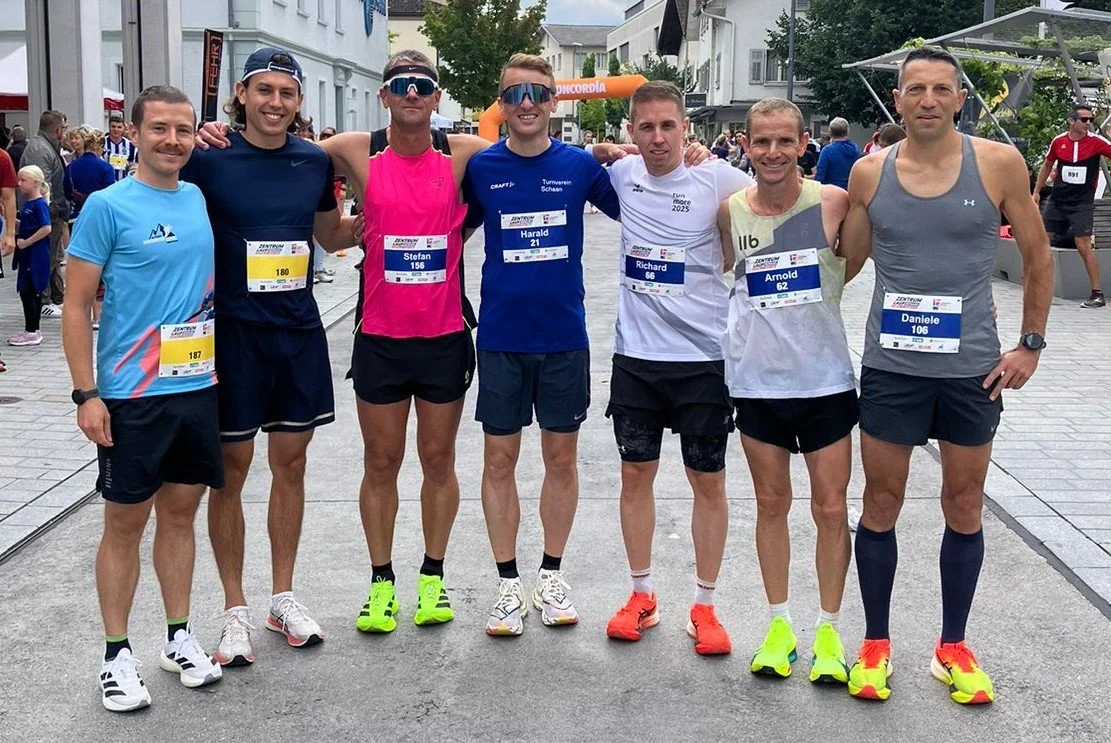 Gruppenbild Männer.jpg