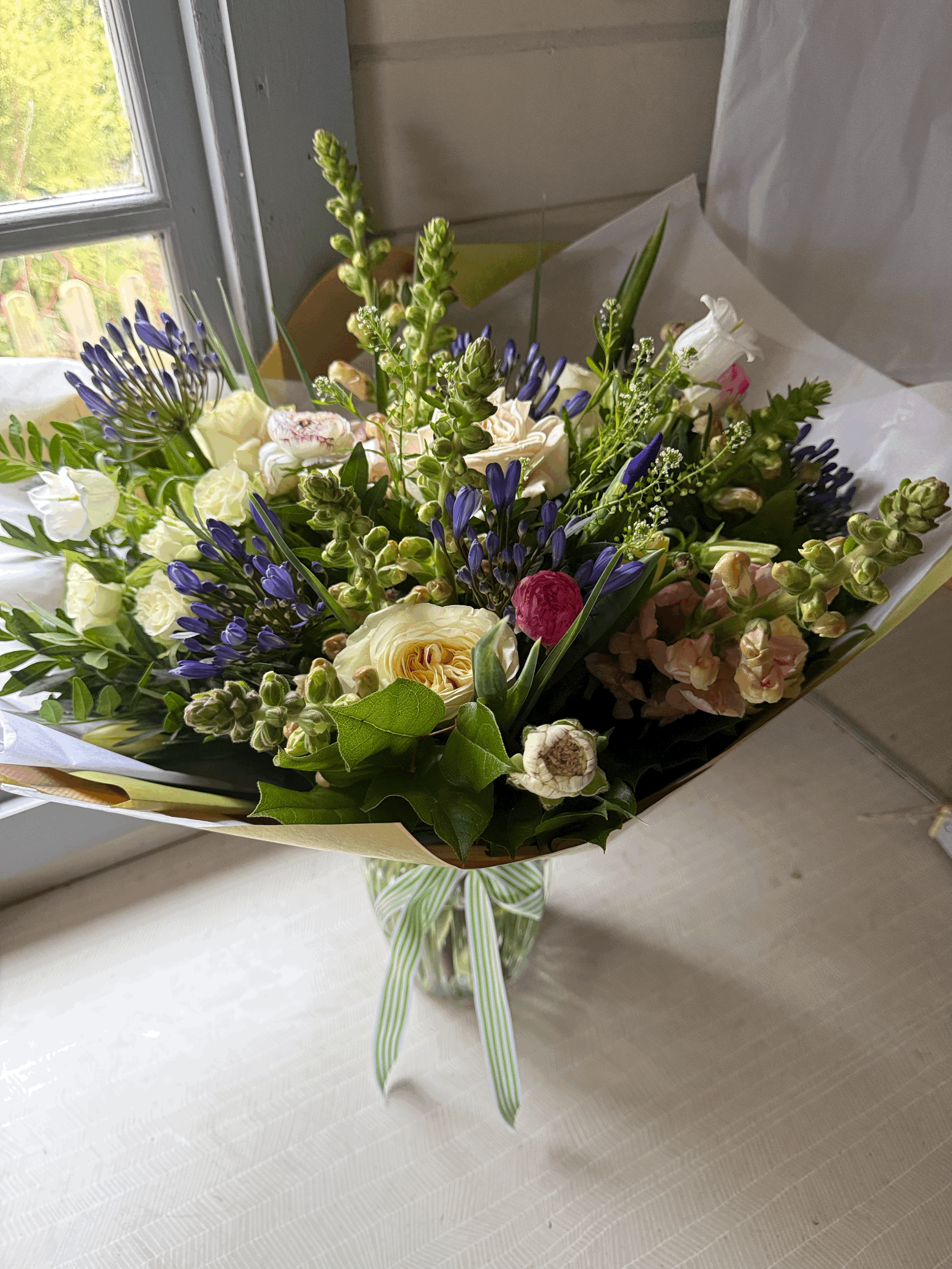 Top tips for making fresh flowers last