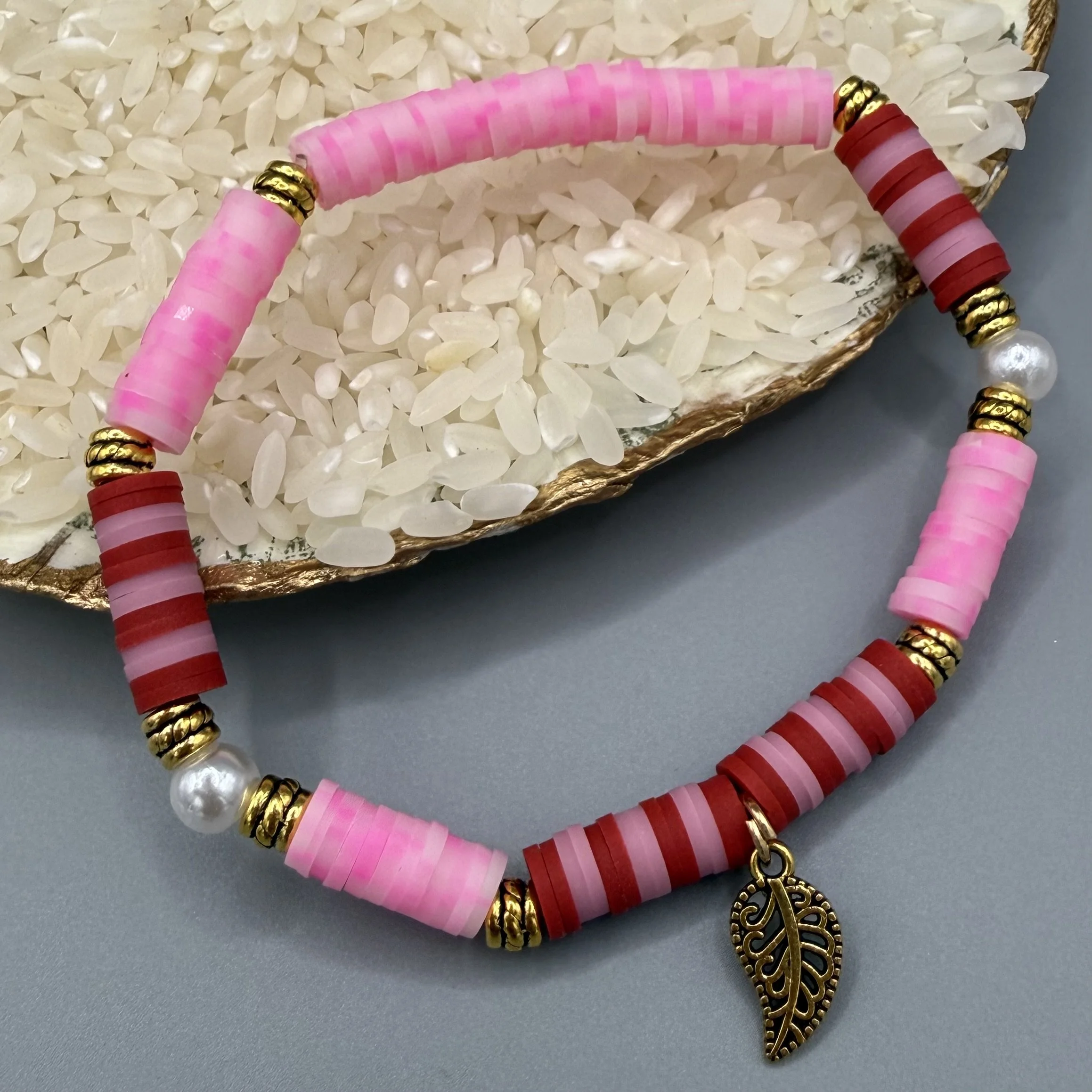 6 In Stretch Heishi Bead Bracelet Leaf