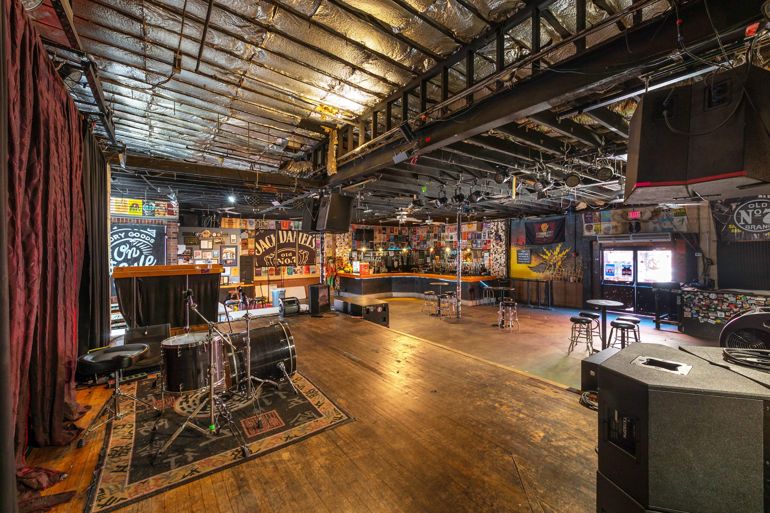 1812 N 17th St Crow bar 25.jpg