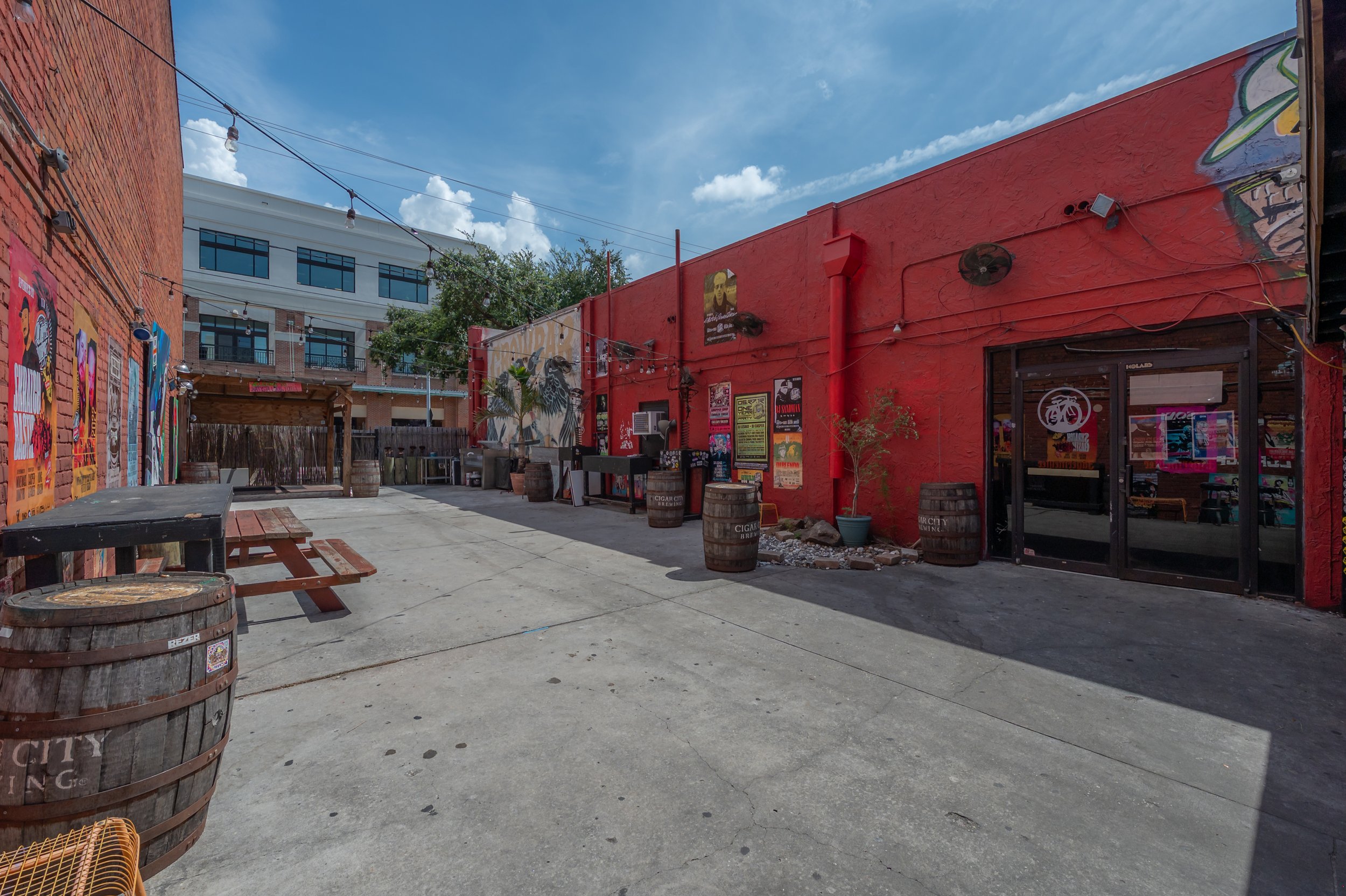 1812 N 17th St Crow bar 45.jpg