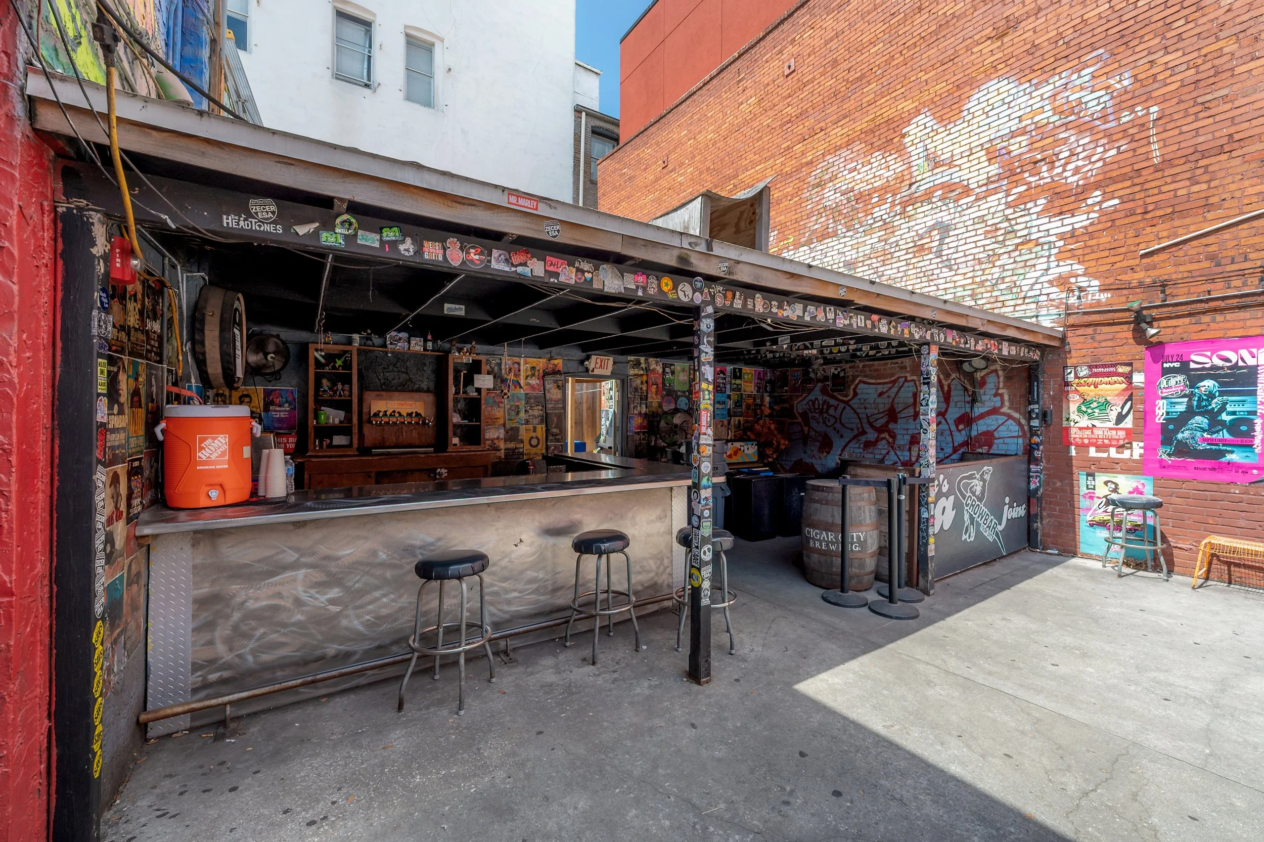 1812 N 17th St Crow bar 52.jpg