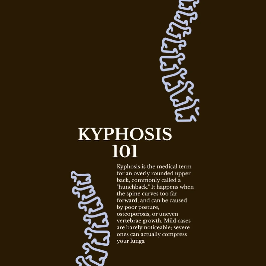 A rounded upper back isn&rsquo;t always &ldquo;just posture&rdquo;⚠️

Hyperkyphosis can show up at 15&hellip; or at 75, but not for the same reasons🐫

👦 In teens and young adults, it often appears during rapid growth, when the body is changing fast