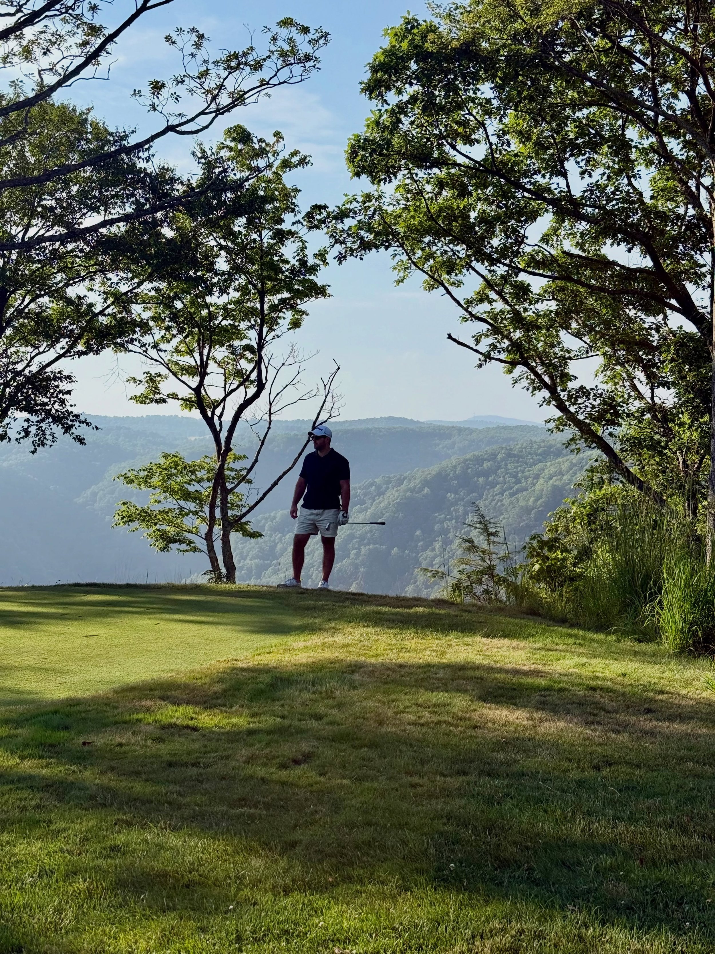 4th of July weekend recap🇺🇸

Feeling grateful to live in such a beautiful country and be discovering new places along the way. A weekend filled with mountain views, golf, long walks, fresh air, and so much laughter❤️

Grateful for our health, our a