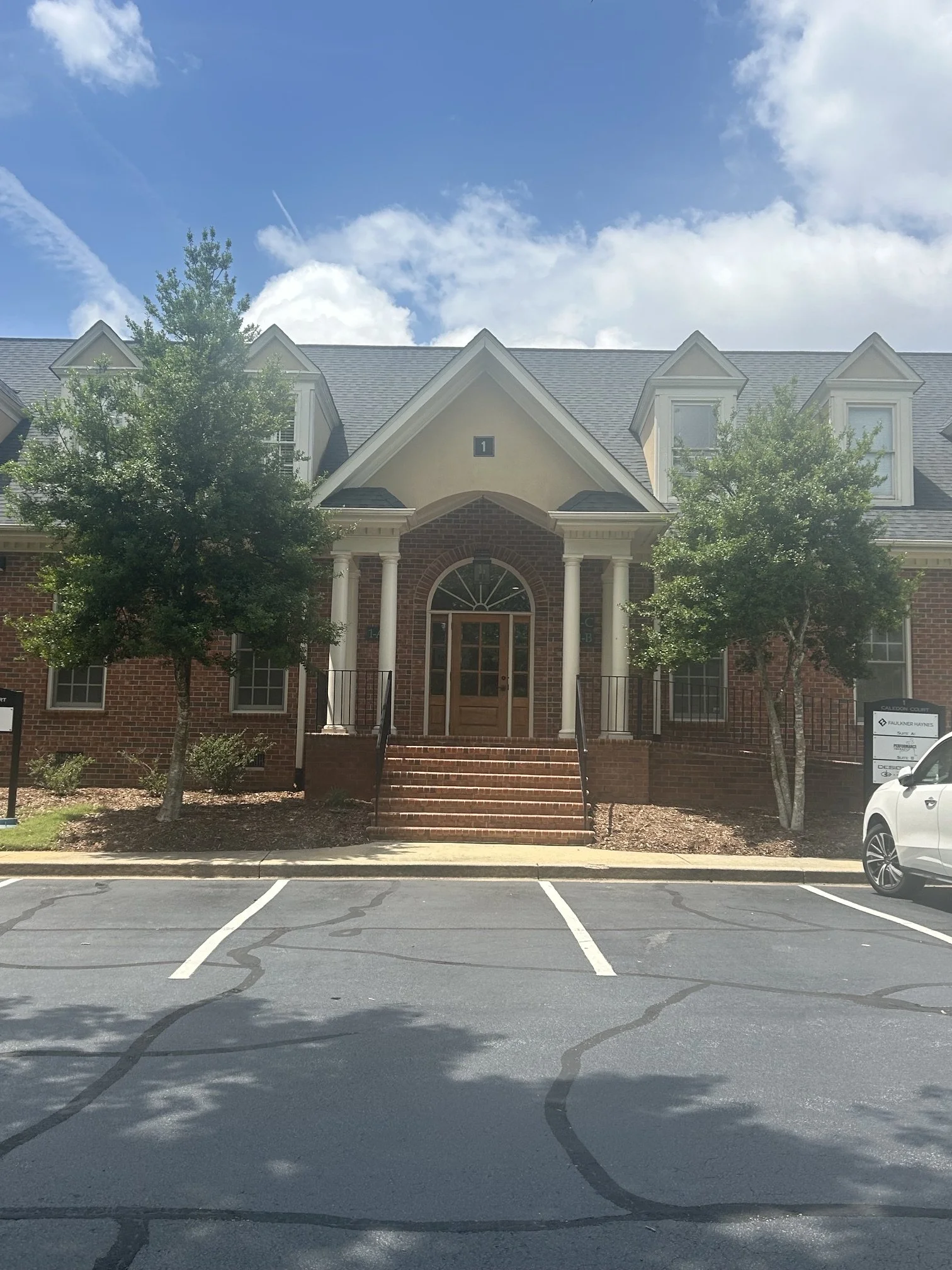Exterior of Becoming Therapy of Greenville, home of Joanna Jackson Therapy & Wellness