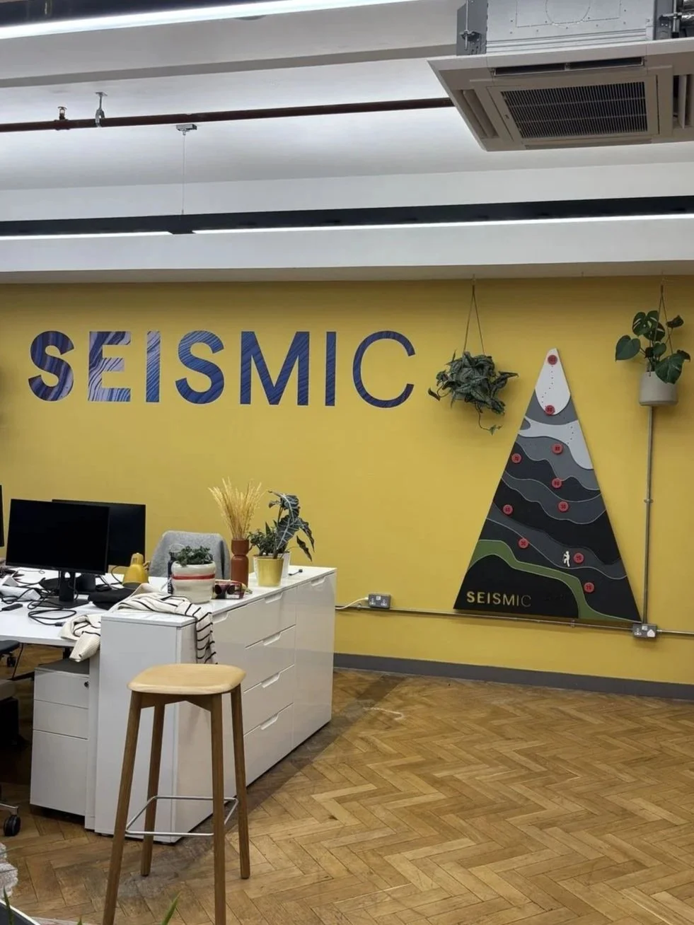 Seismic | Office branding