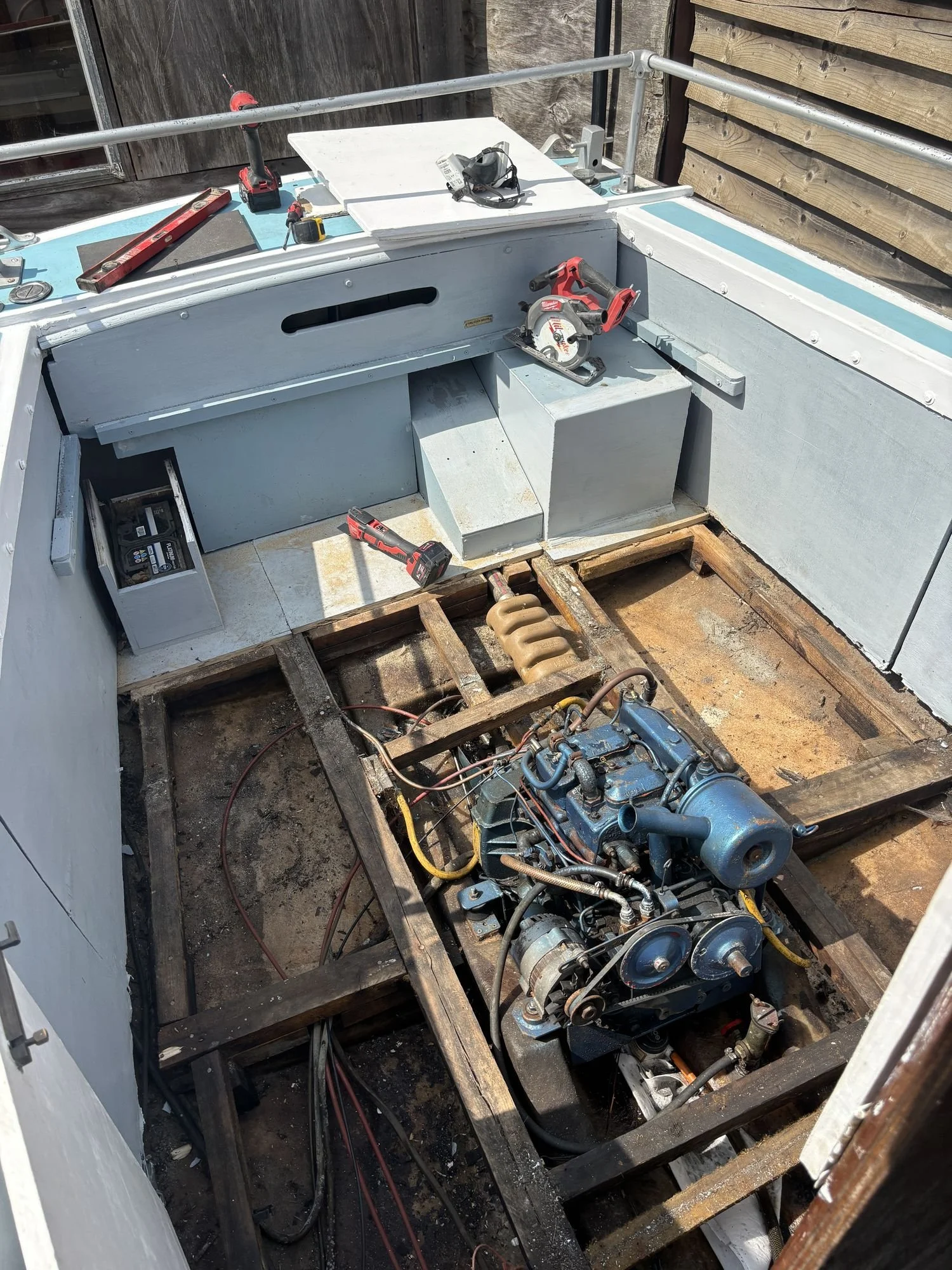 db-studios-toms-trunks-boat-restoration-engine-bay.jpg