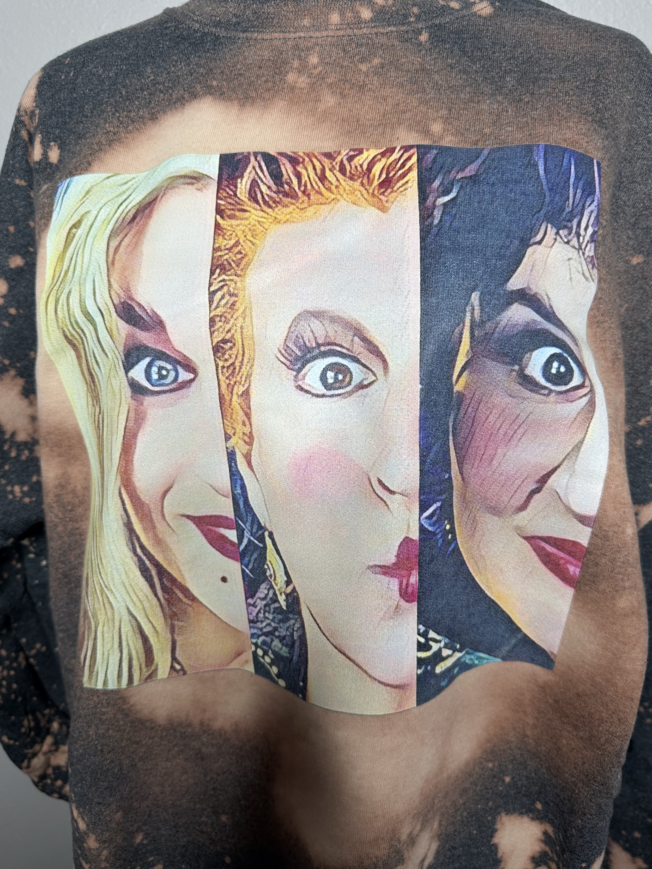 Sisters- Up Close.png