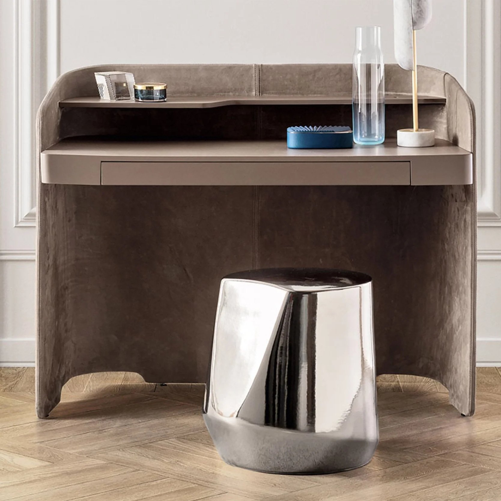 CHLOE Vanity With Mirror