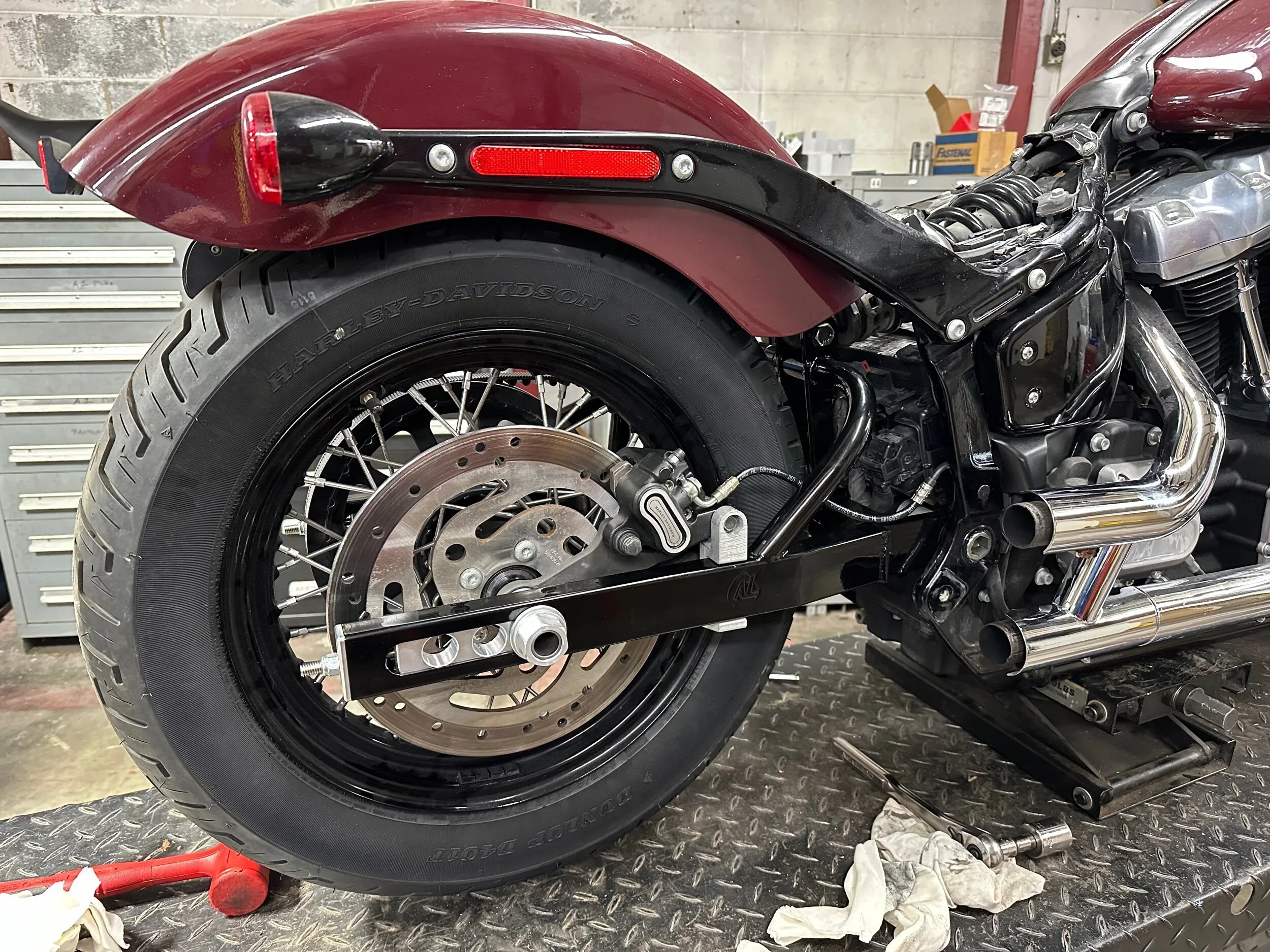 M8 Soft Tail Extended Swingarm 5.webp