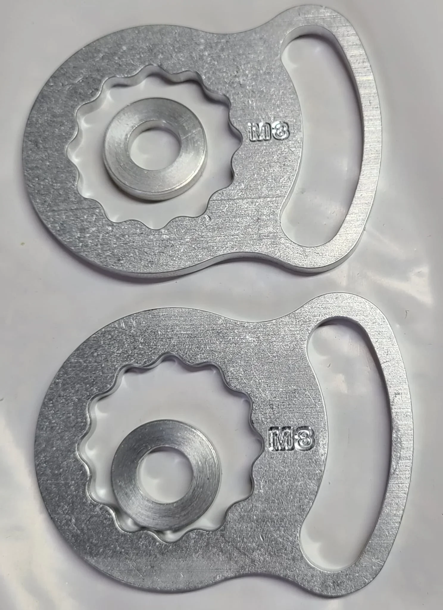 M8 Axle Locks