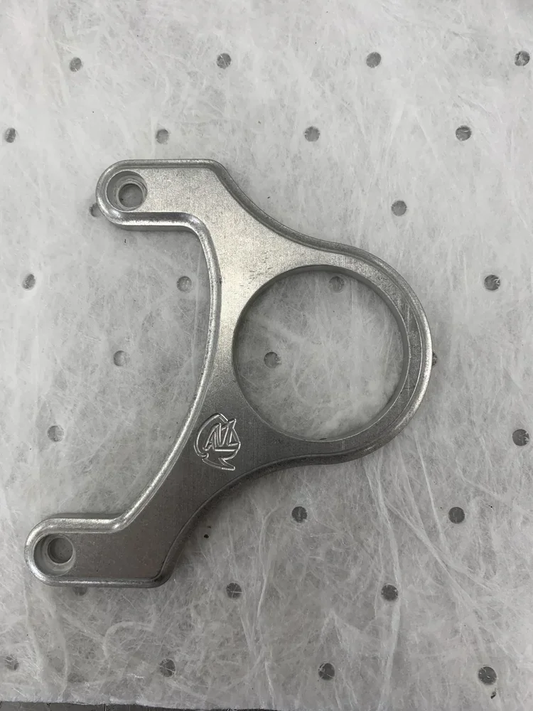 M8  gauge mount raw.webp