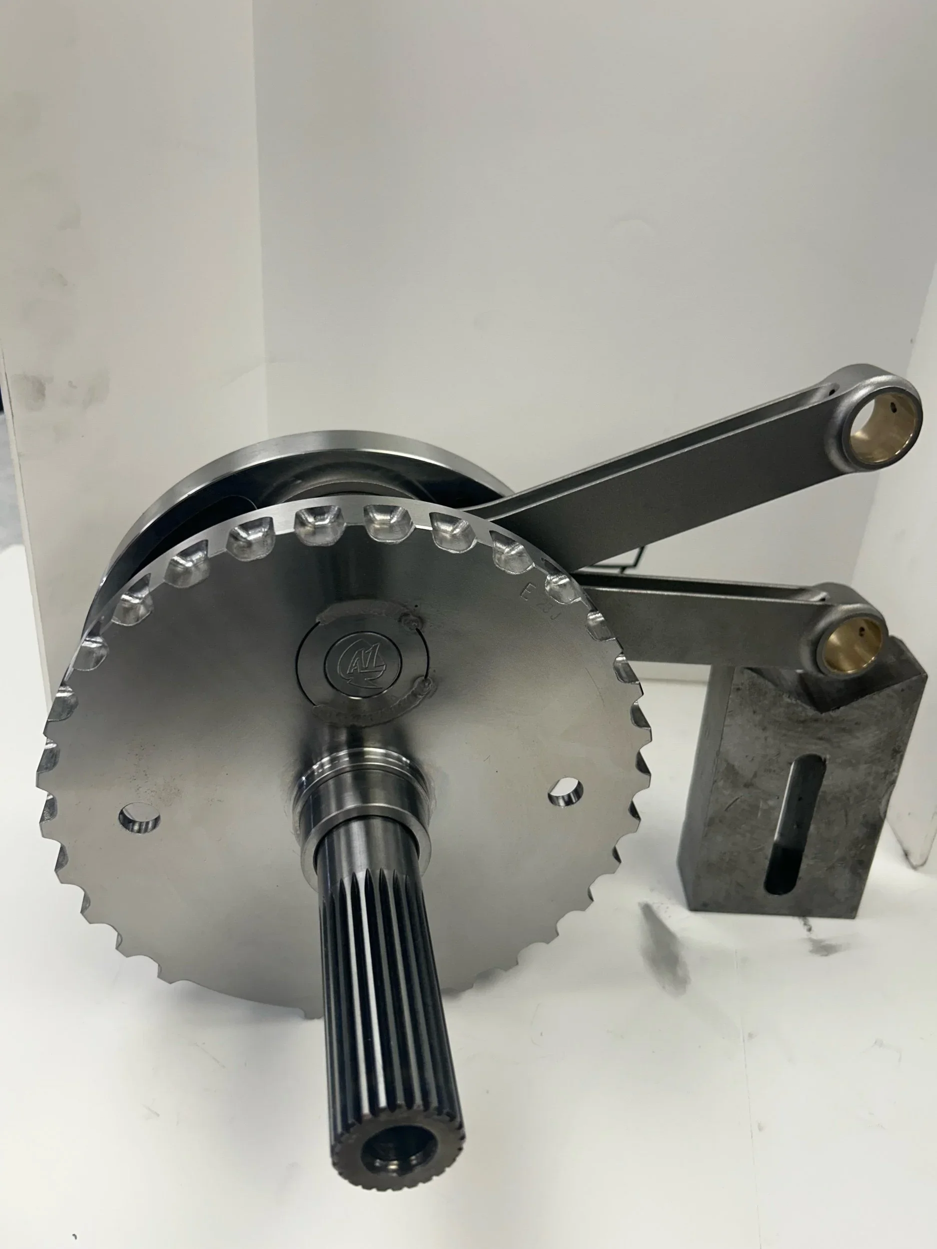 2000 2016 touring model new cranks 2.webp