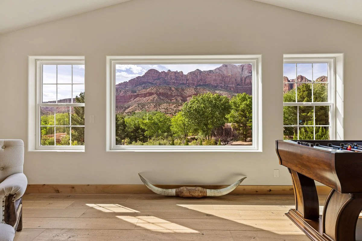 22 105_RiverBendCir_MLS-41.jpg