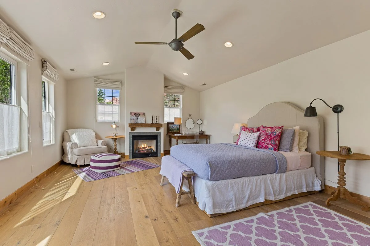 24 105_RiverBendCir_MLS-43.jpg