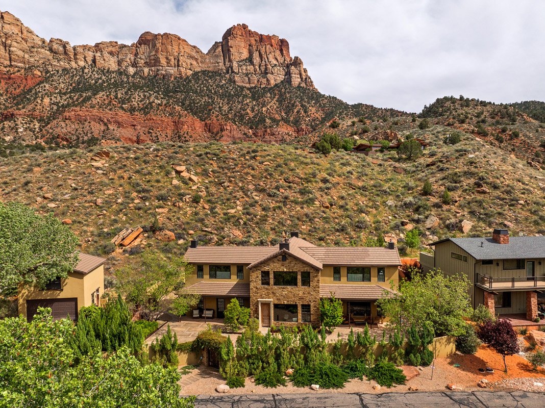 1 105_RiverBendCir_MLS-57.jpg