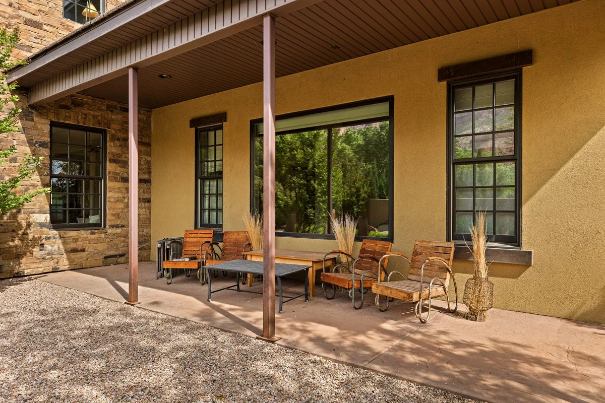 37 105_RiverBendCir_MLS-10.jpg